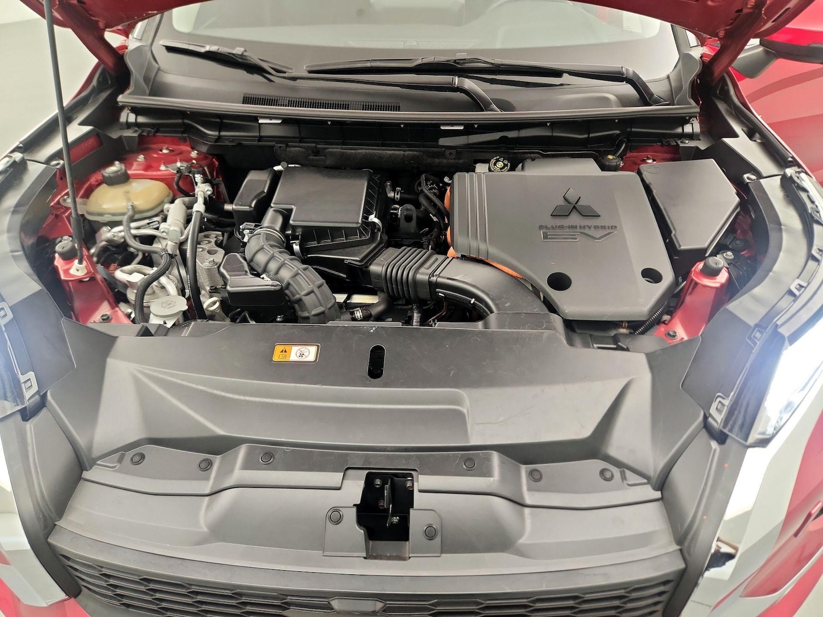 2024 Mitsubishi Outlander Plug-in Hybrid SE - Photo 24