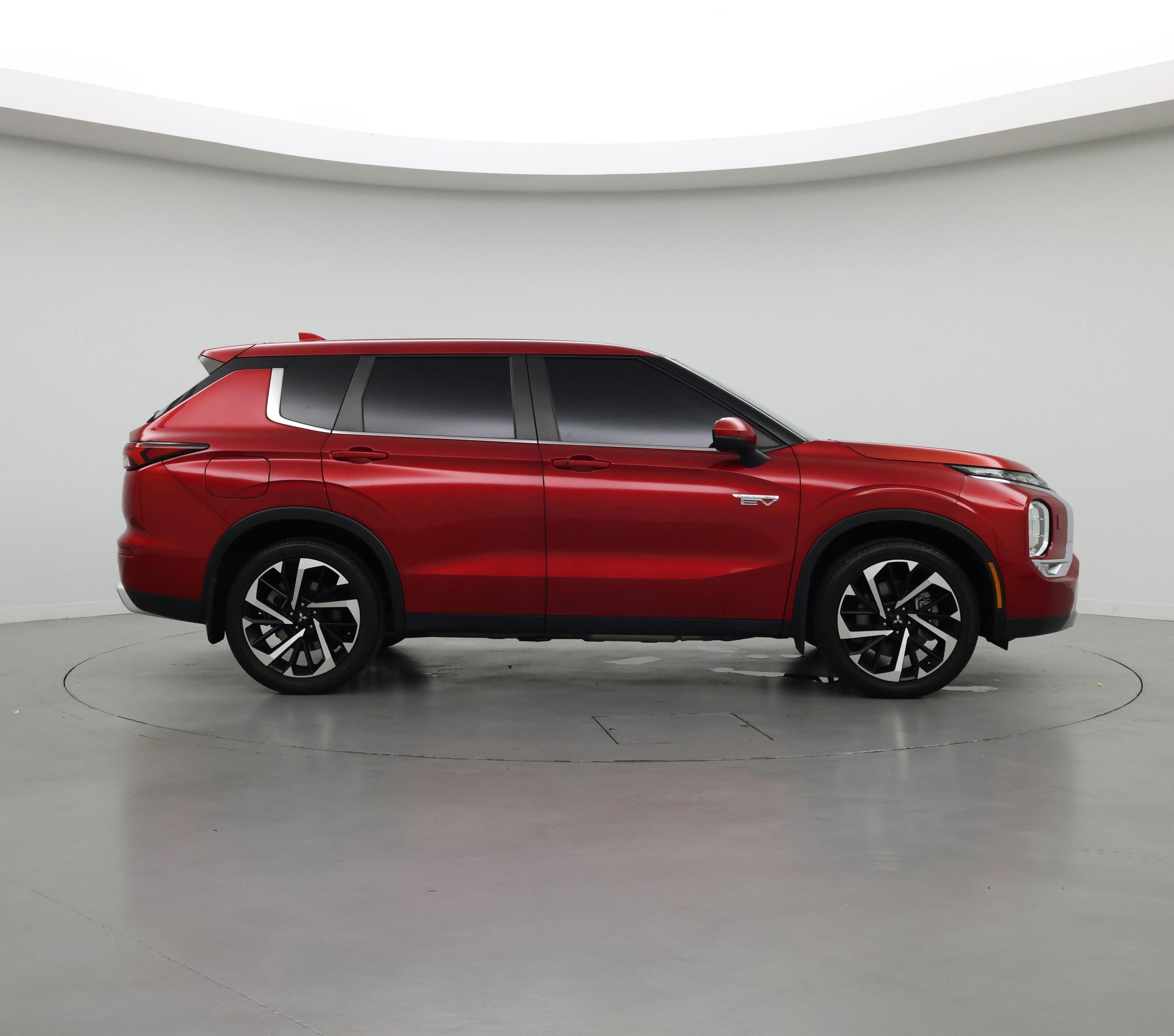 Thumbnail: 2024 Mitsubishi Outlander - 7