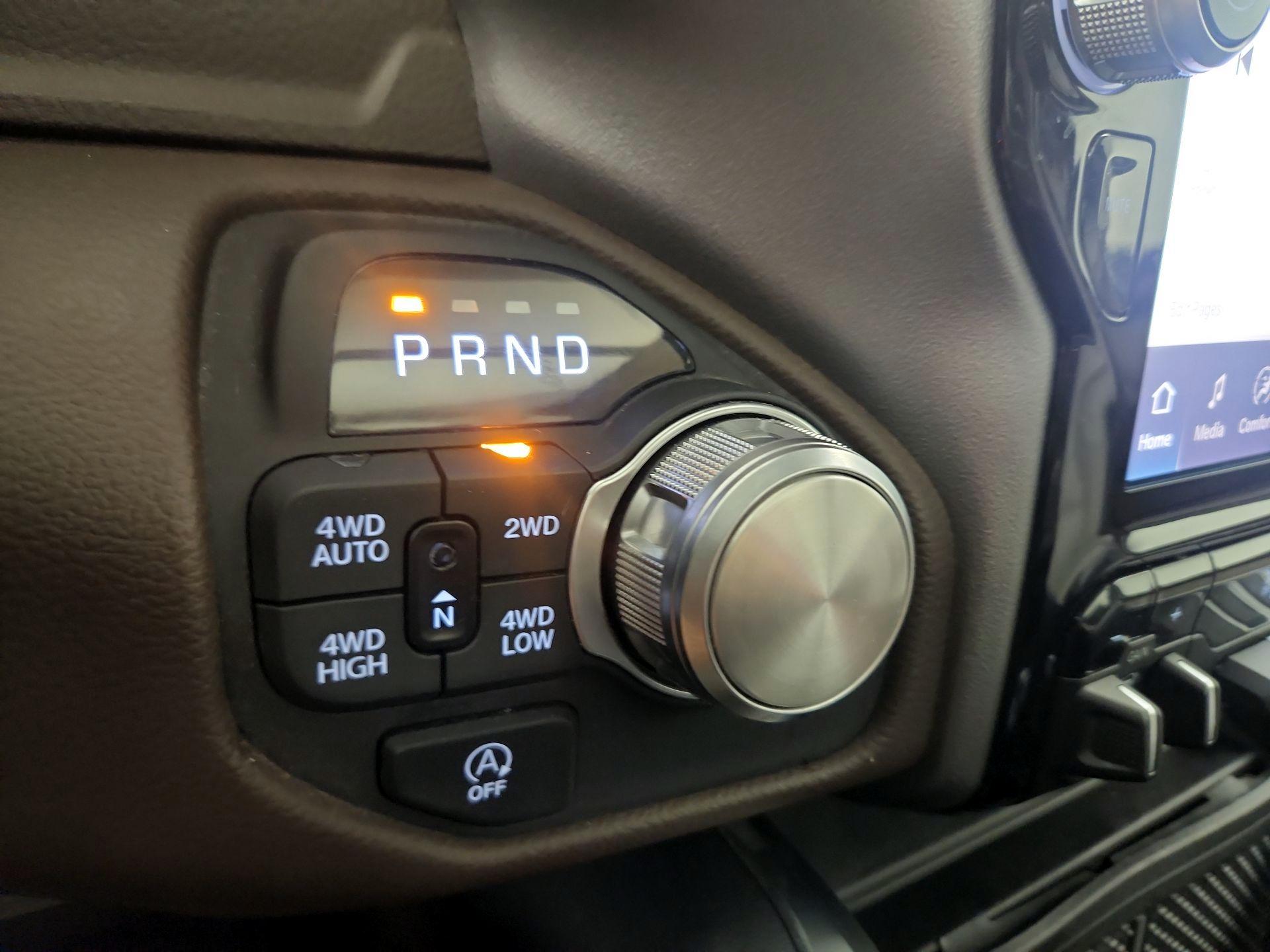 Thumbnail: 2026 RAM 1500 - 18