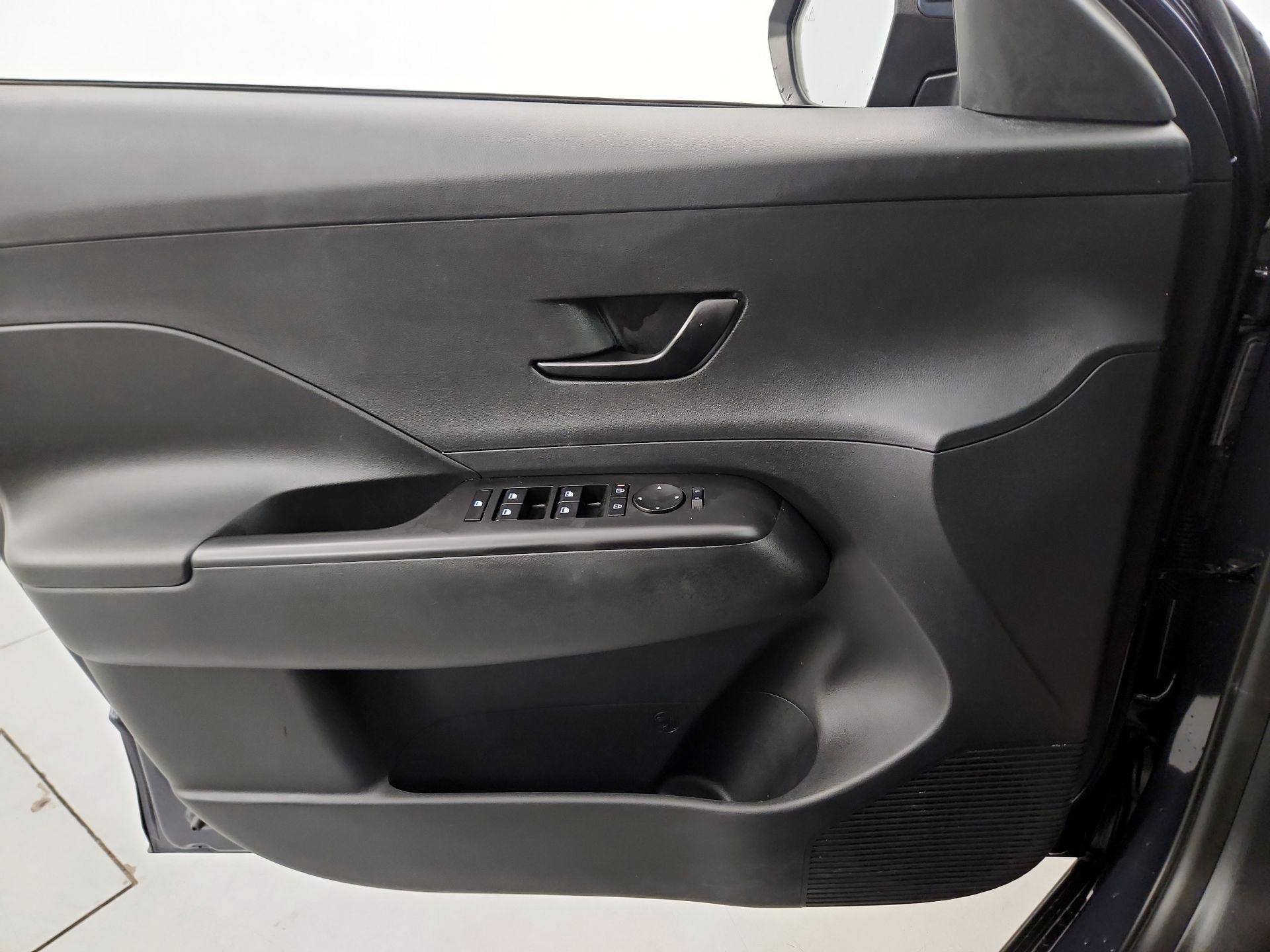 Thumbnail: 2025 Hyundai Kona - 12