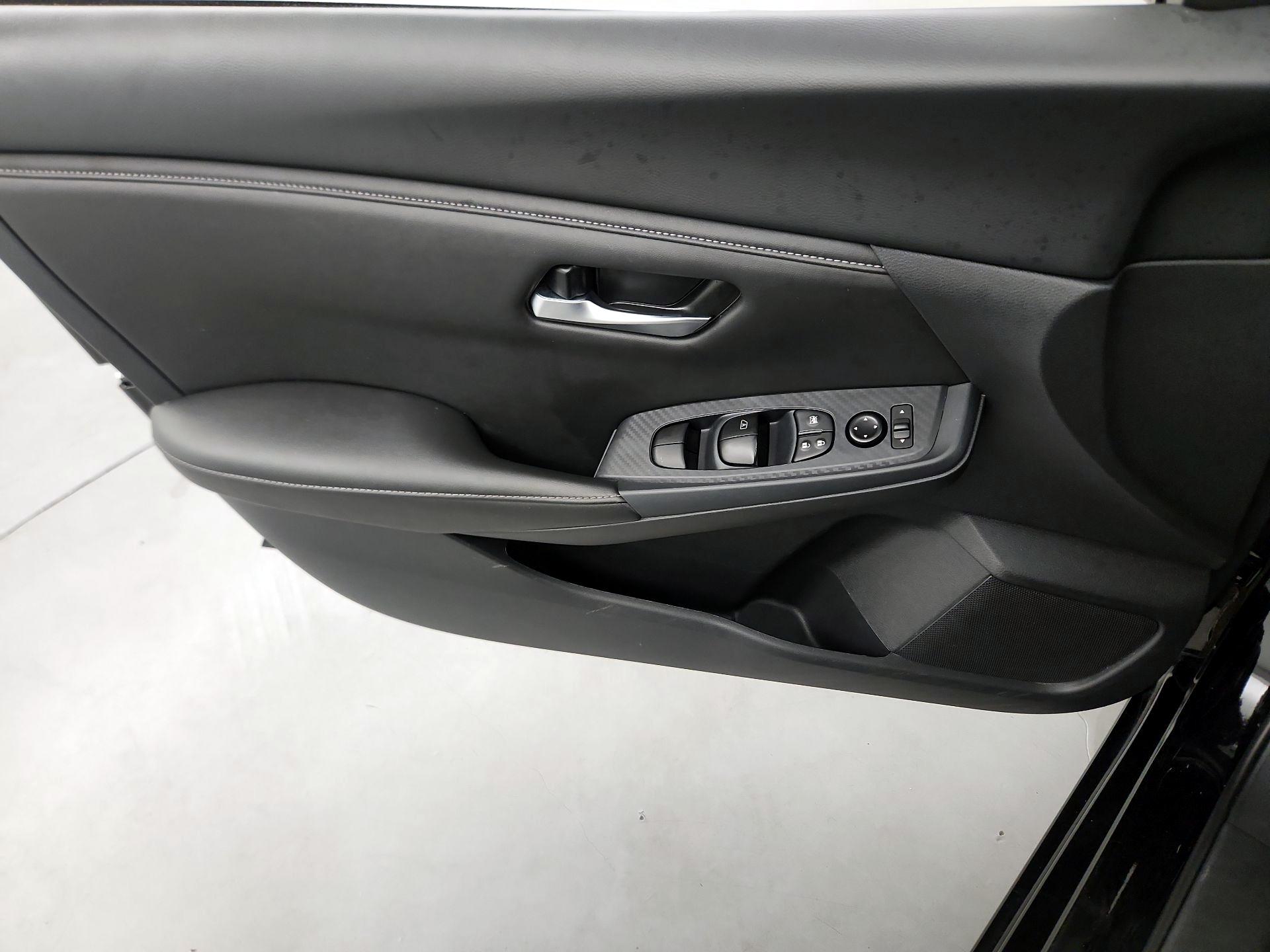 Thumbnail: 2025 Nissan Sentra - 12