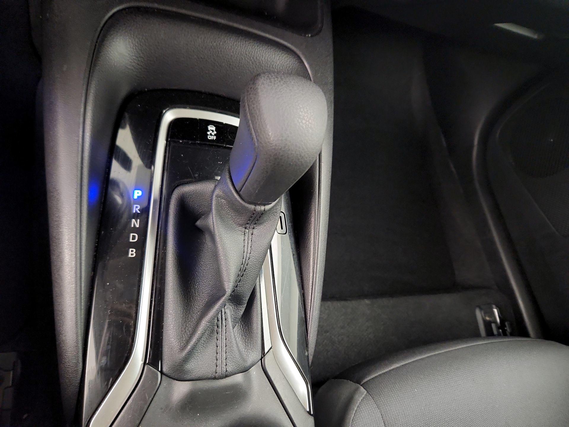 Thumbnail: 2025 Toyota Corolla - 17