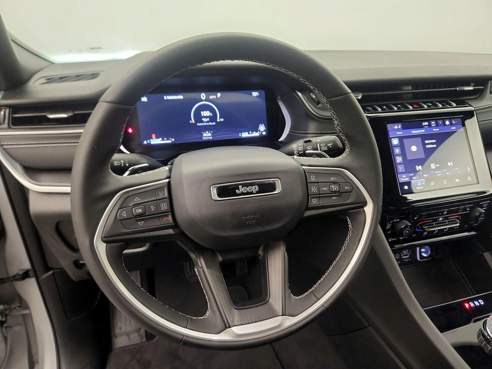 2024 Jeep Grand Cherokee Altitude - Photo 11