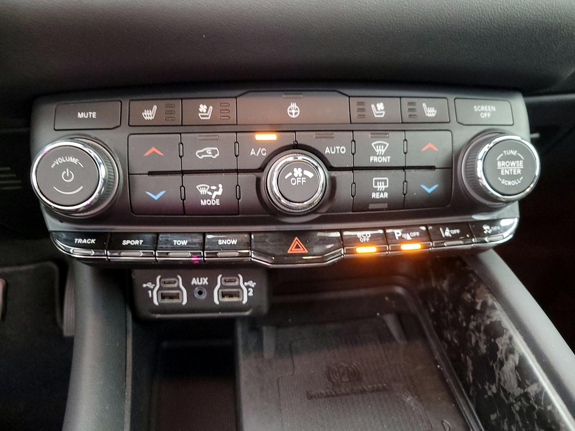 Thumbnail: 2024 Dodge Durango - 17
