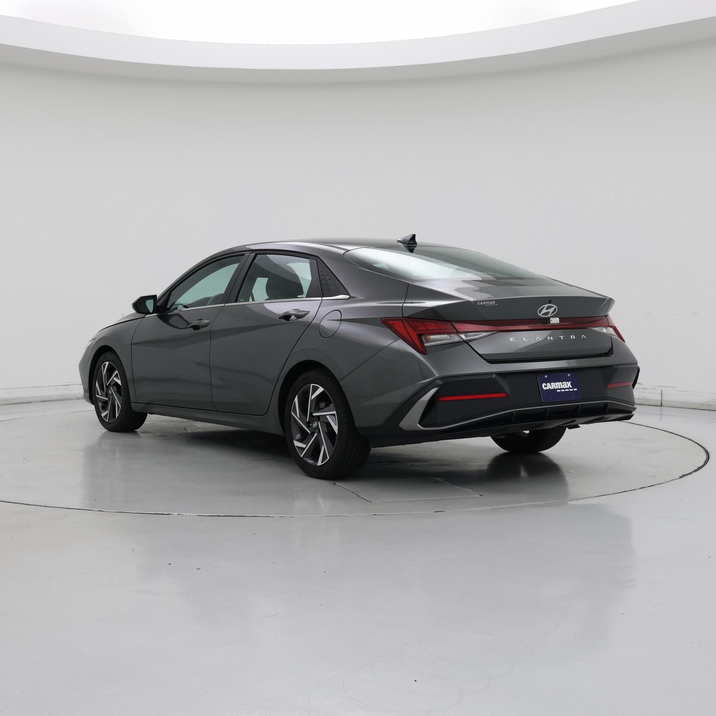 Thumbnail: 2025 Hyundai Elantra - 2