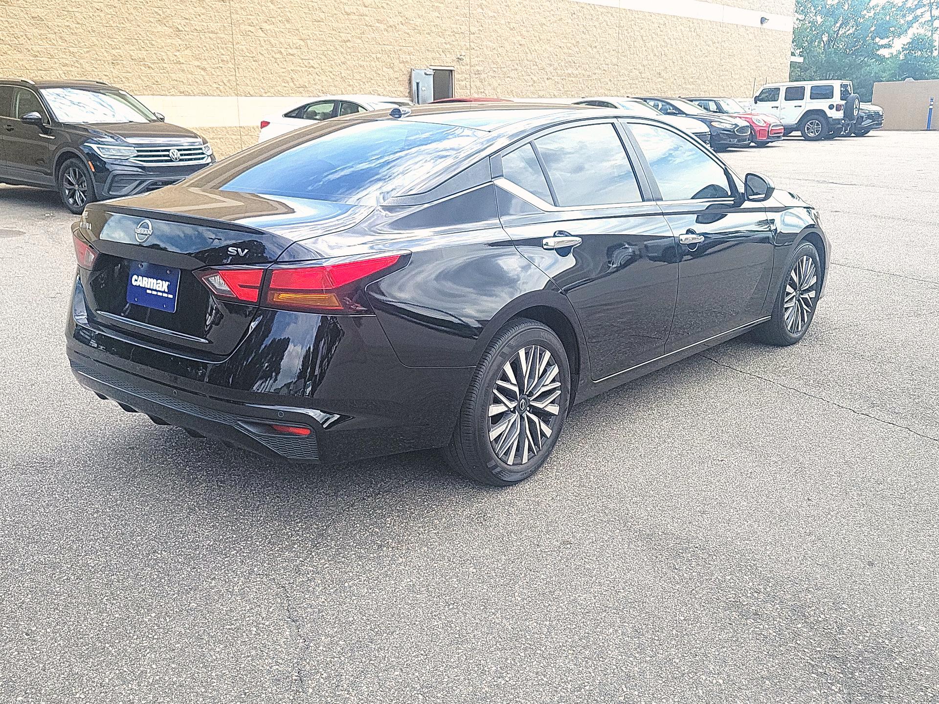 Thumbnail: 2024 Nissan Altima - 5