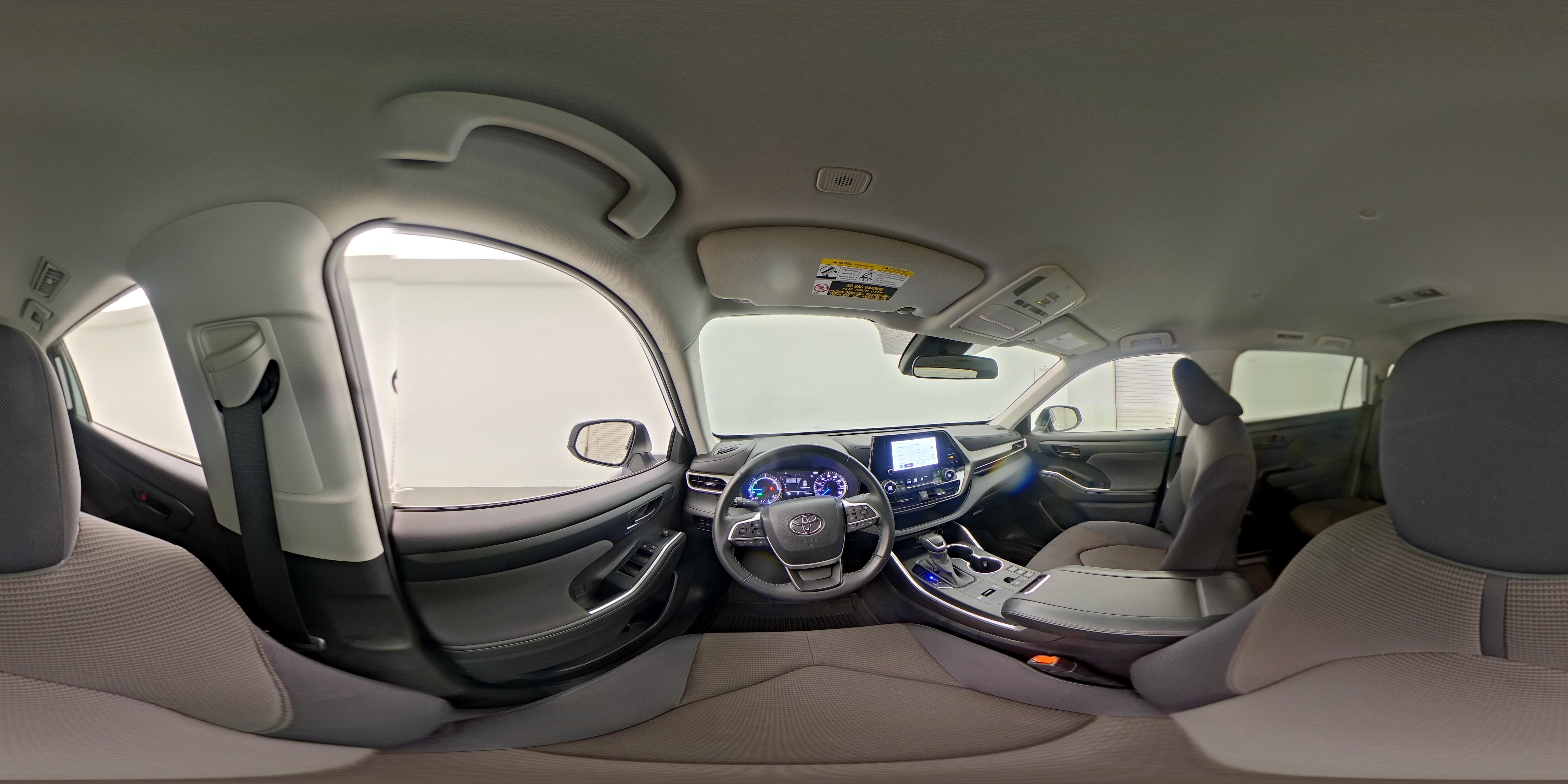 2023 Toyota Highlander LE - Photo 26