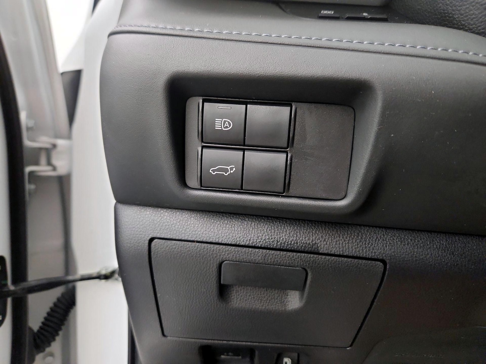2023 Toyota Highlander LE - Photo 14