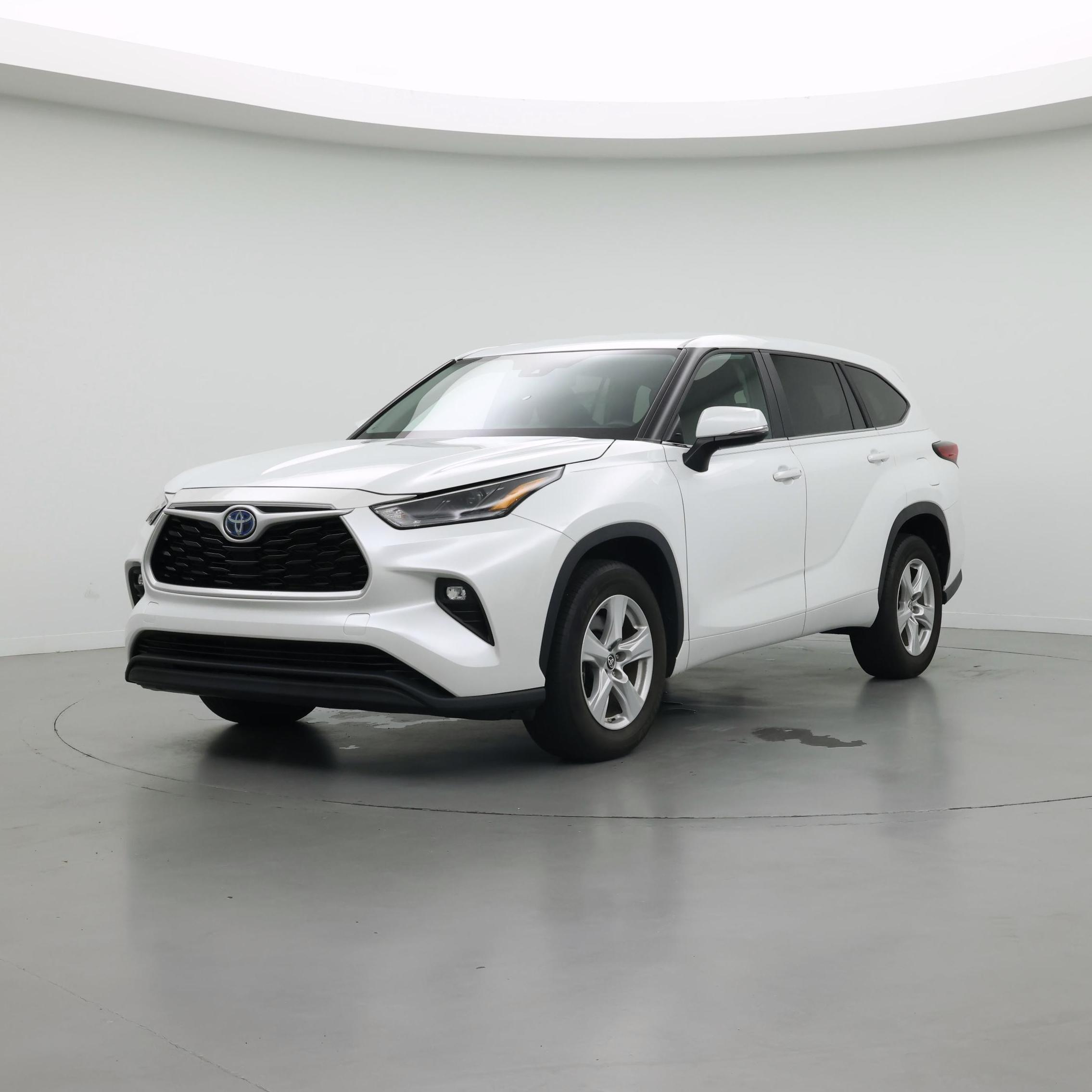 Thumbnail: 2023 Toyota Highlander - 4