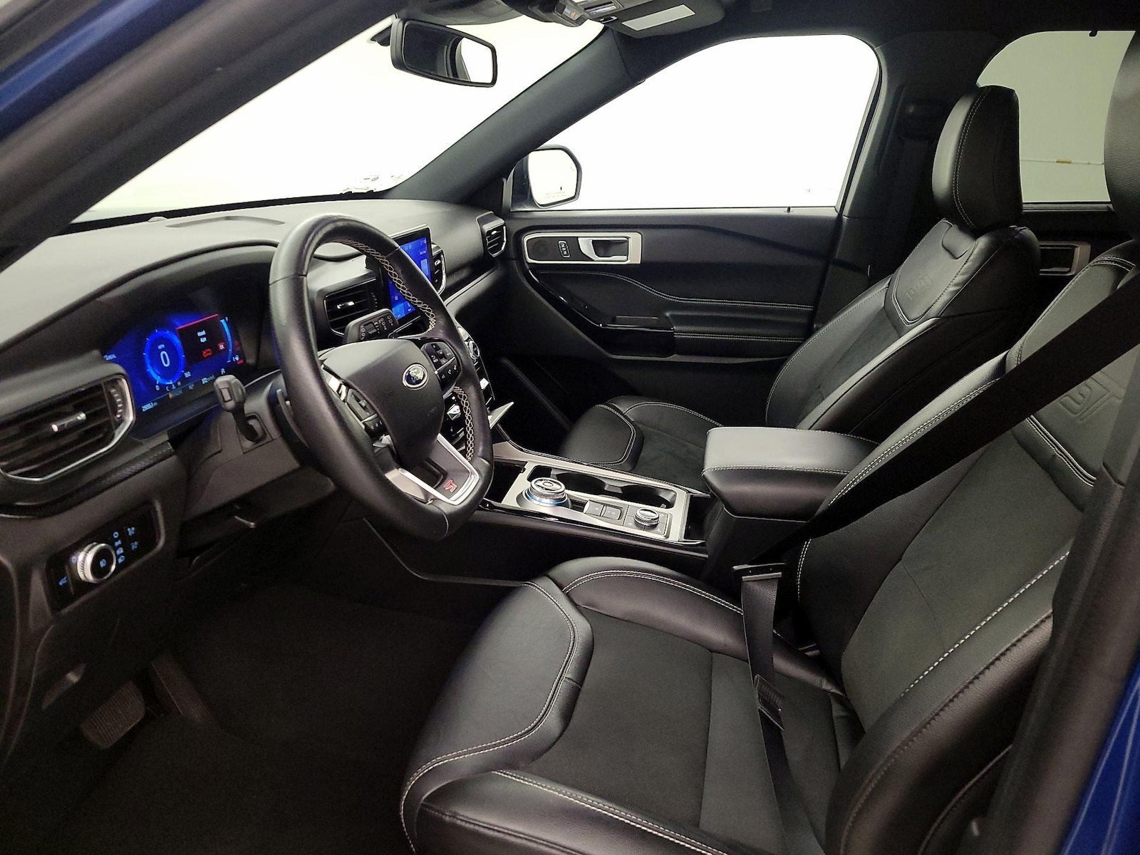 2023 Ford Explorer ST - Photo 12
