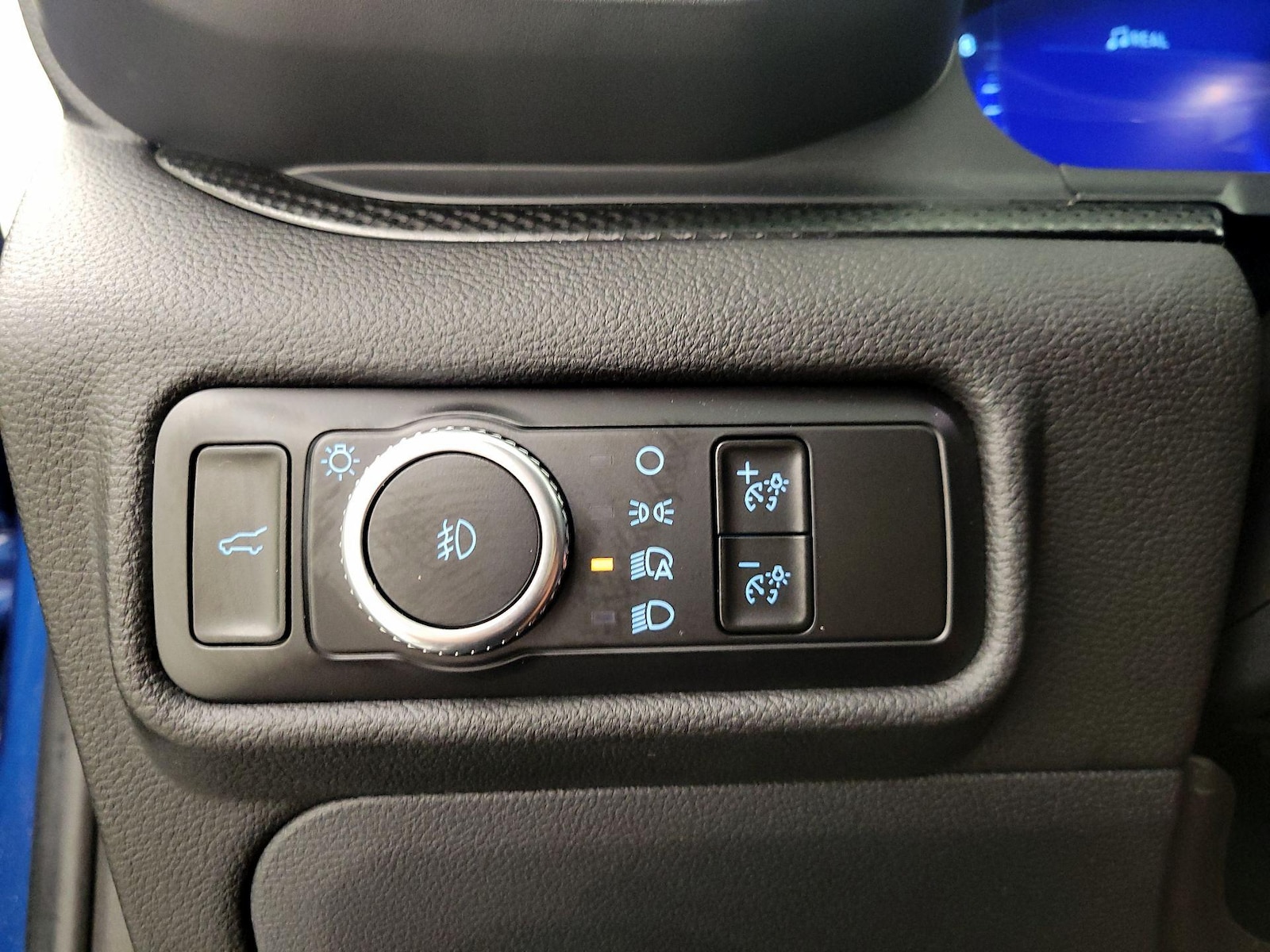 2023 Ford Explorer ST - Photo 14