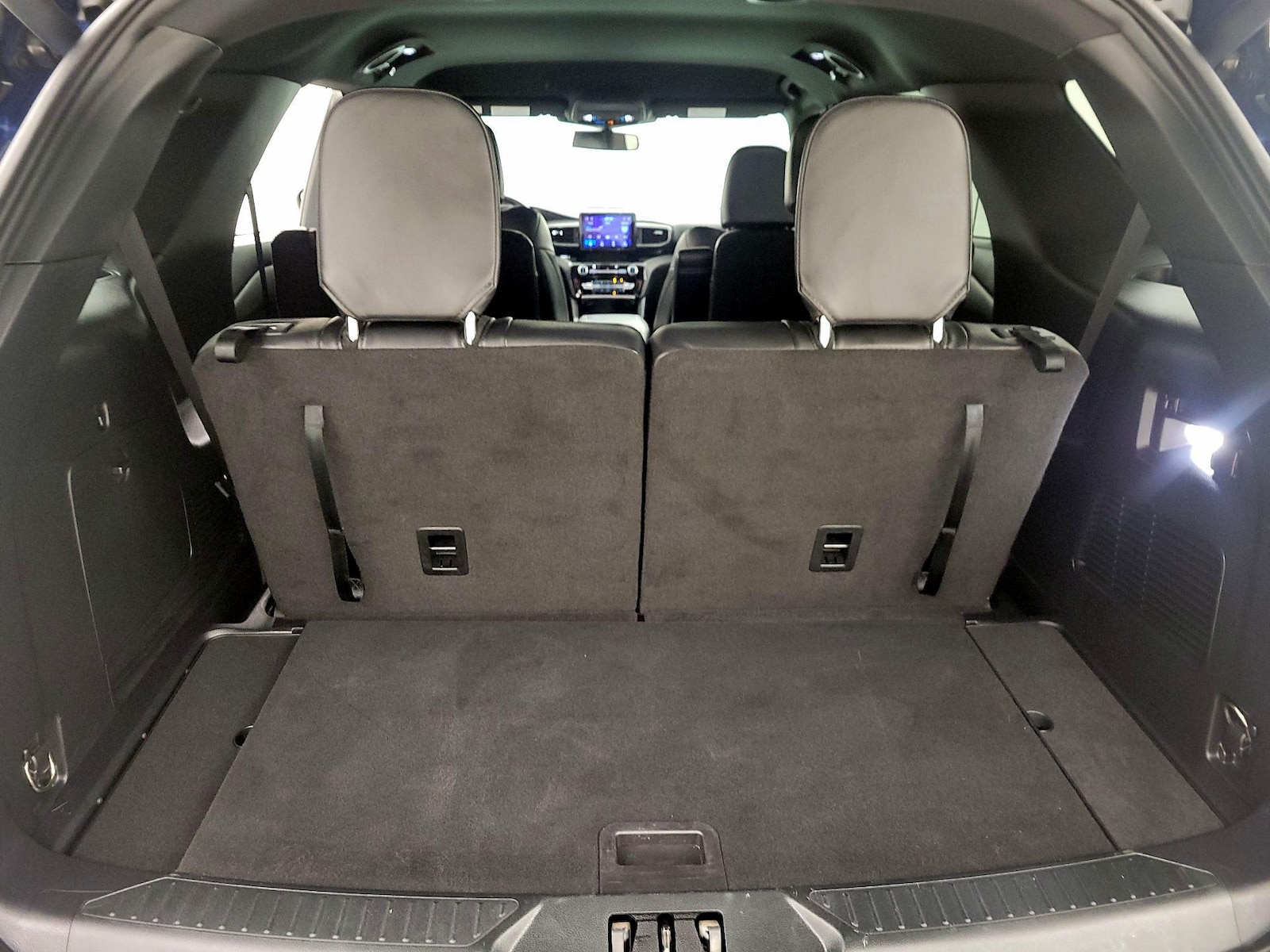 2023 Ford Explorer ST - Photo 22