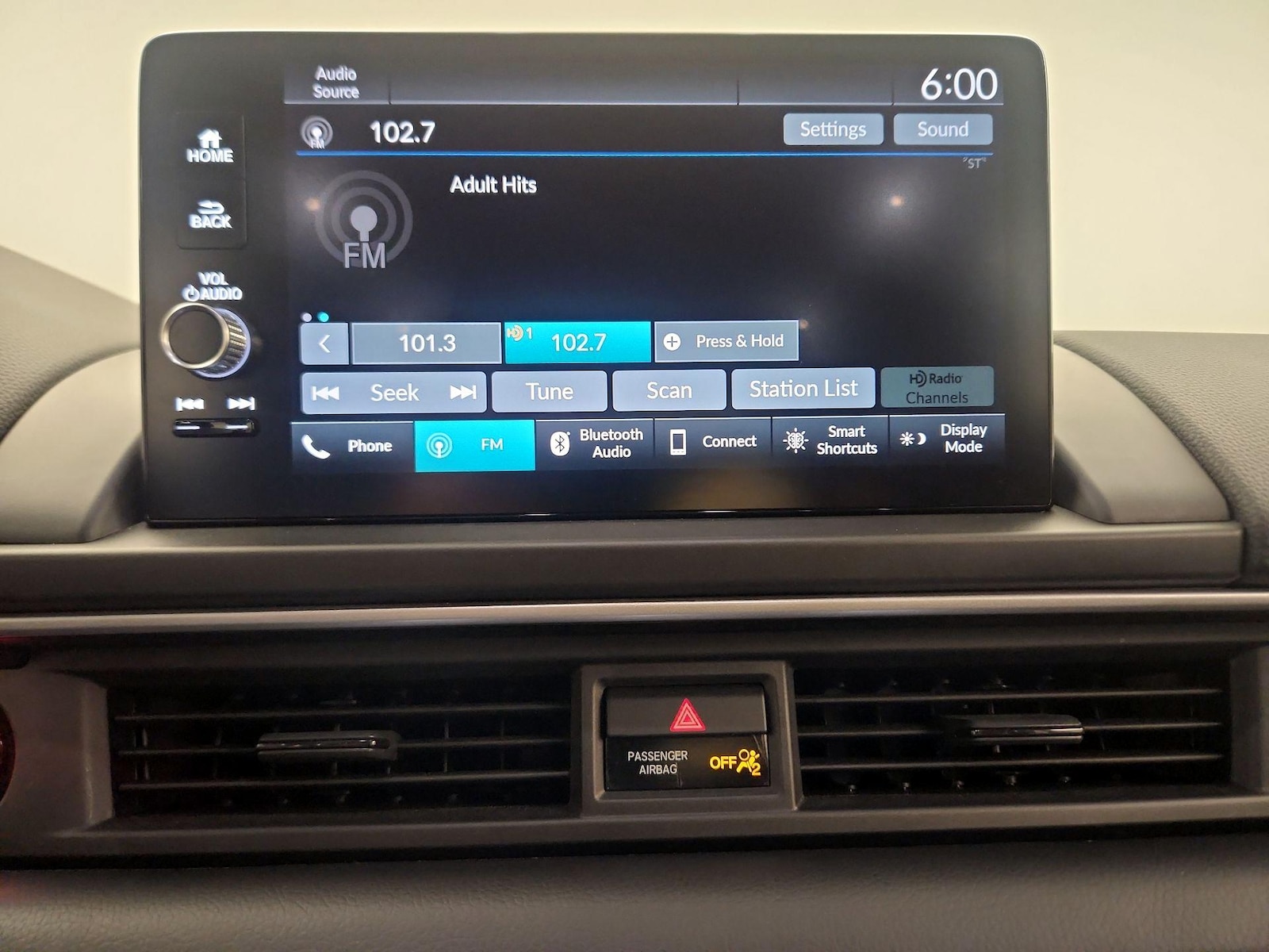 2025 Honda Pilot EX-L - Photo 16