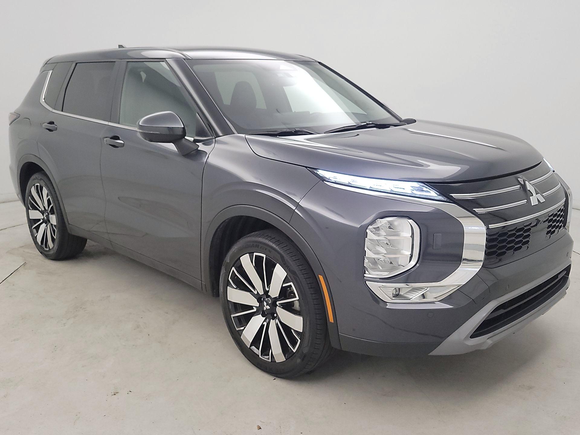 Thumbnail: 2025 Mitsubishi Outlander - 1