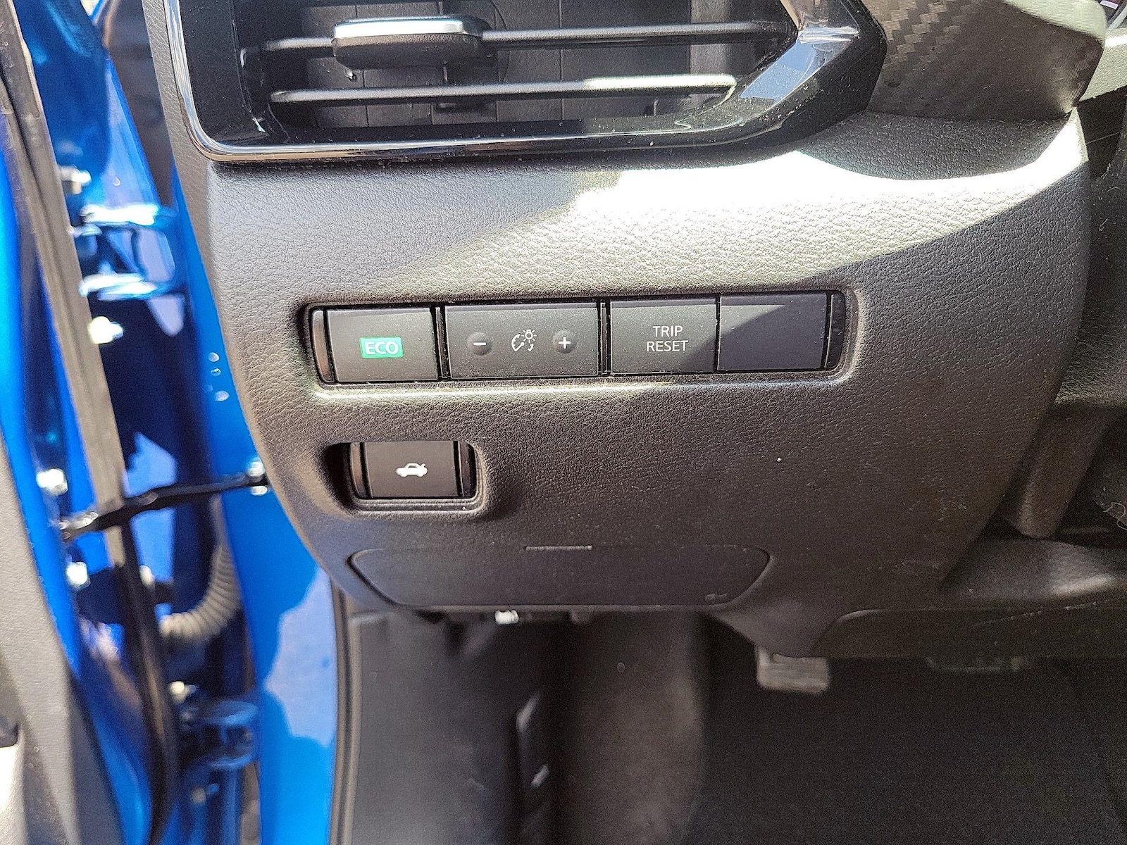 2024 Nissan Sentra SV - Photo 12