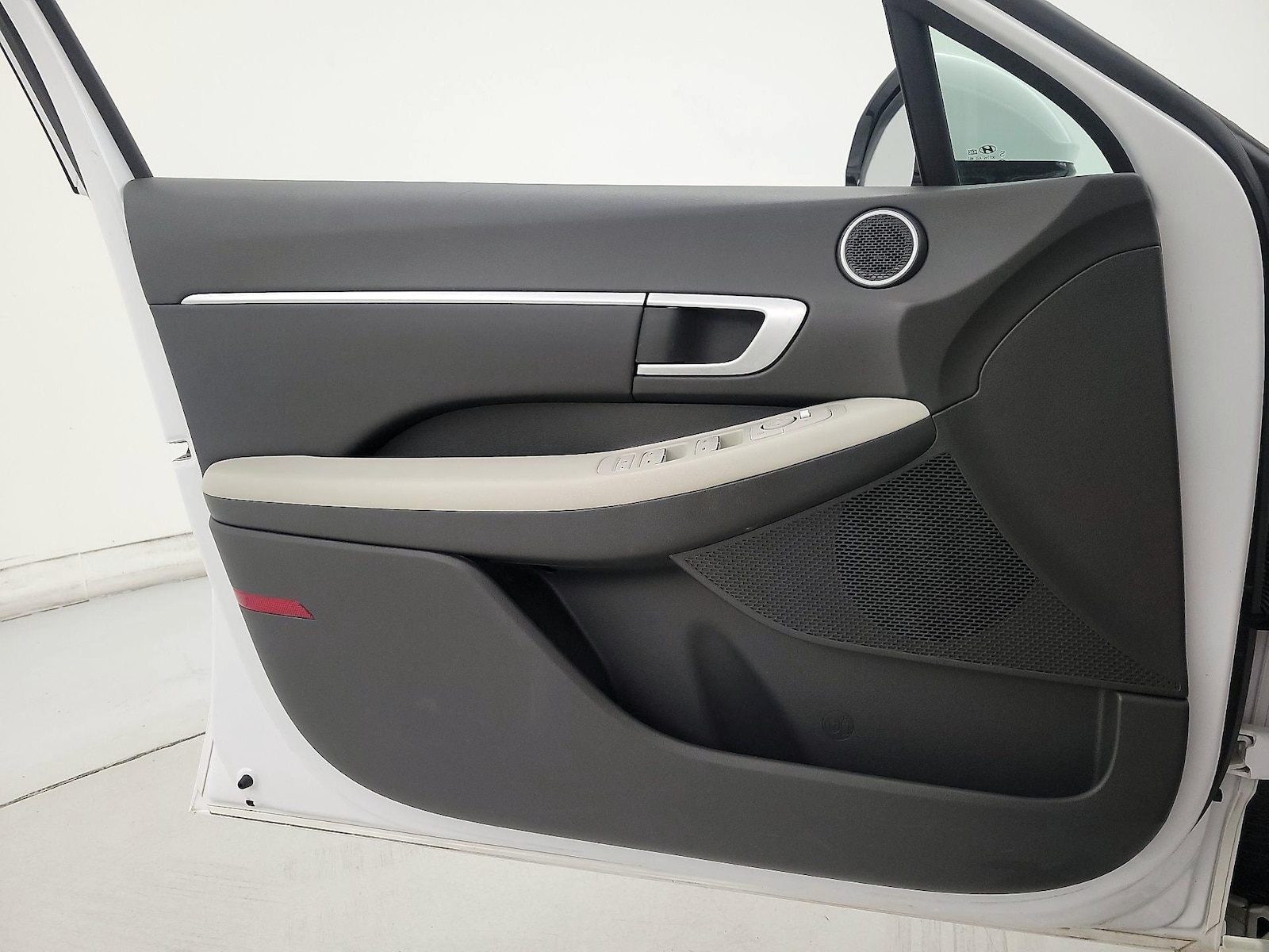 2025 Hyundai Sonata SEL - Photo 13