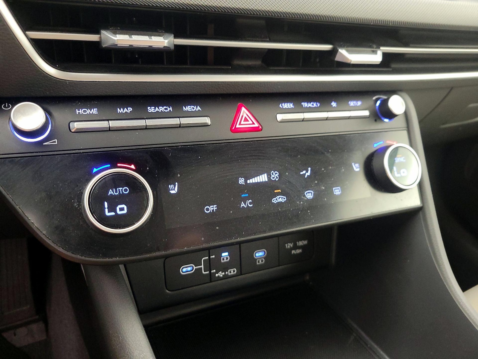 2025 Hyundai Sonata SEL - Photo 17