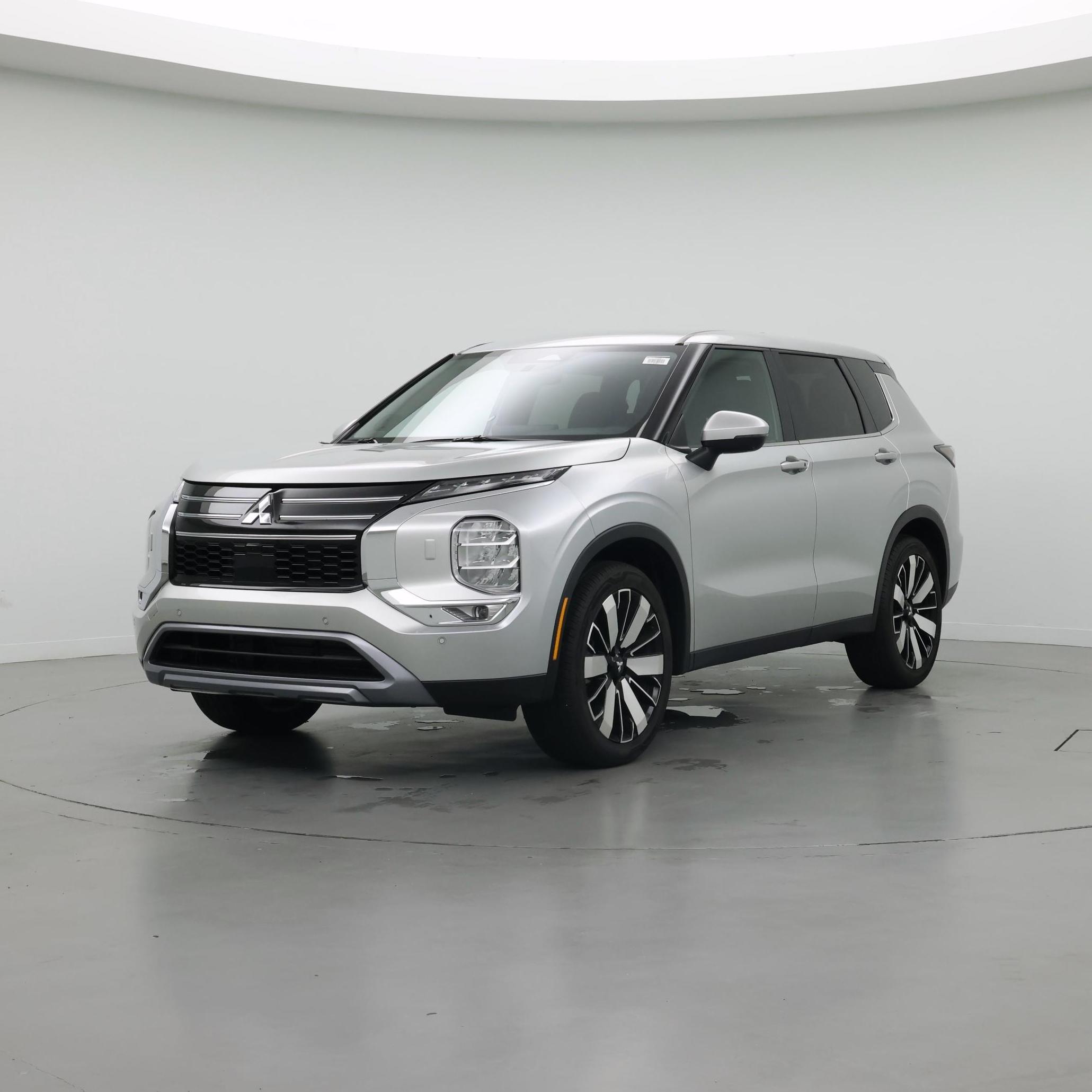 Thumbnail: 2025 Mitsubishi Outlander - 4