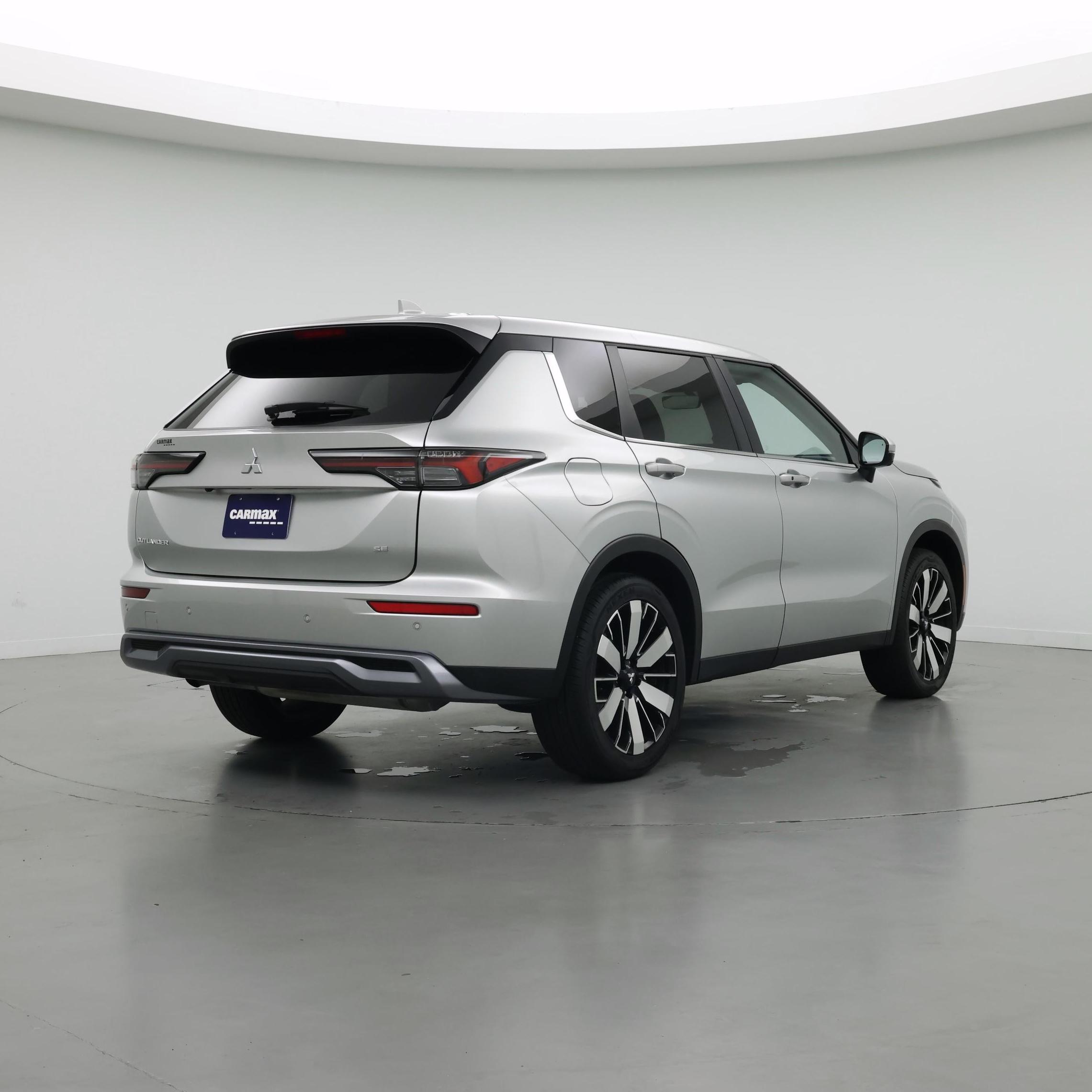 Thumbnail: 2025 Mitsubishi Outlander - 8