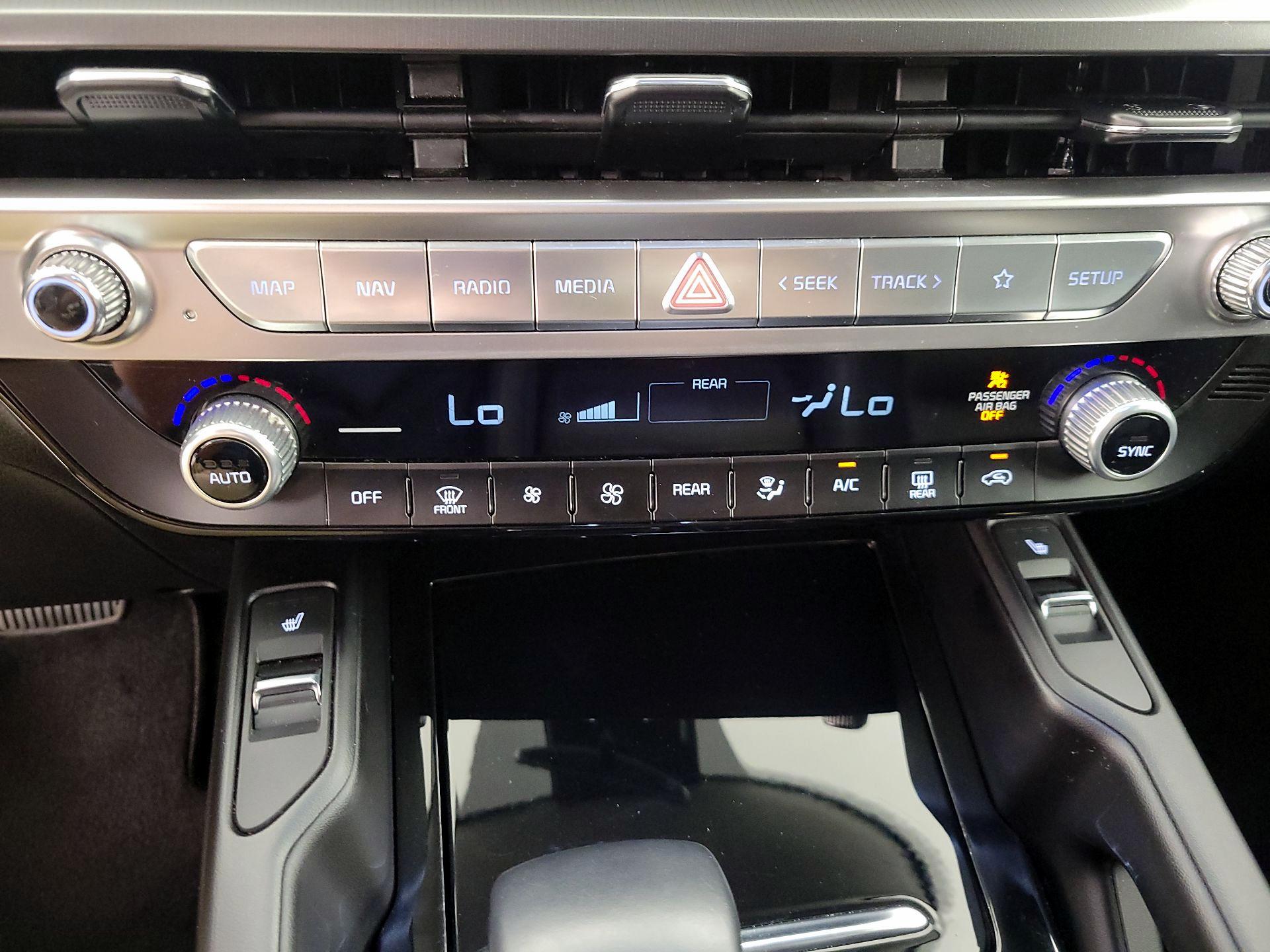 Thumbnail: 2025 Kia Telluride - 17