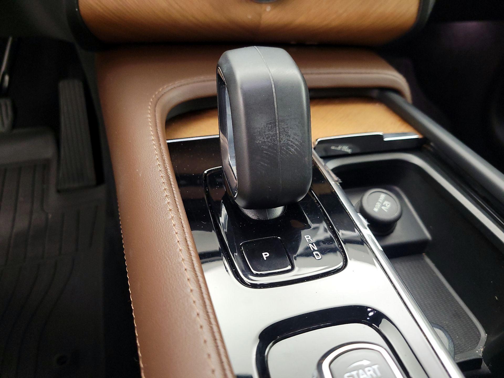Thumbnail: 2023 Volvo XC90 - 17