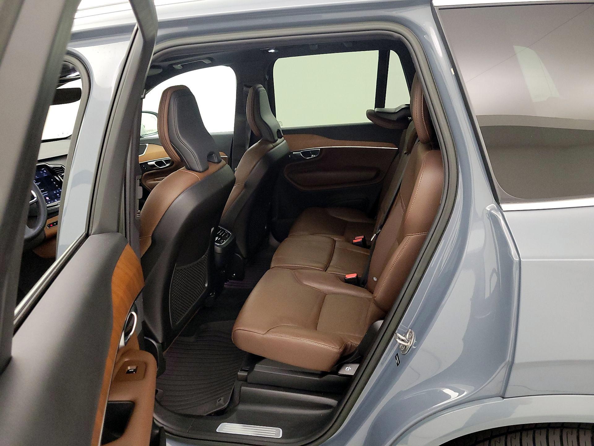 Thumbnail: 2023 Volvo XC90 - 20