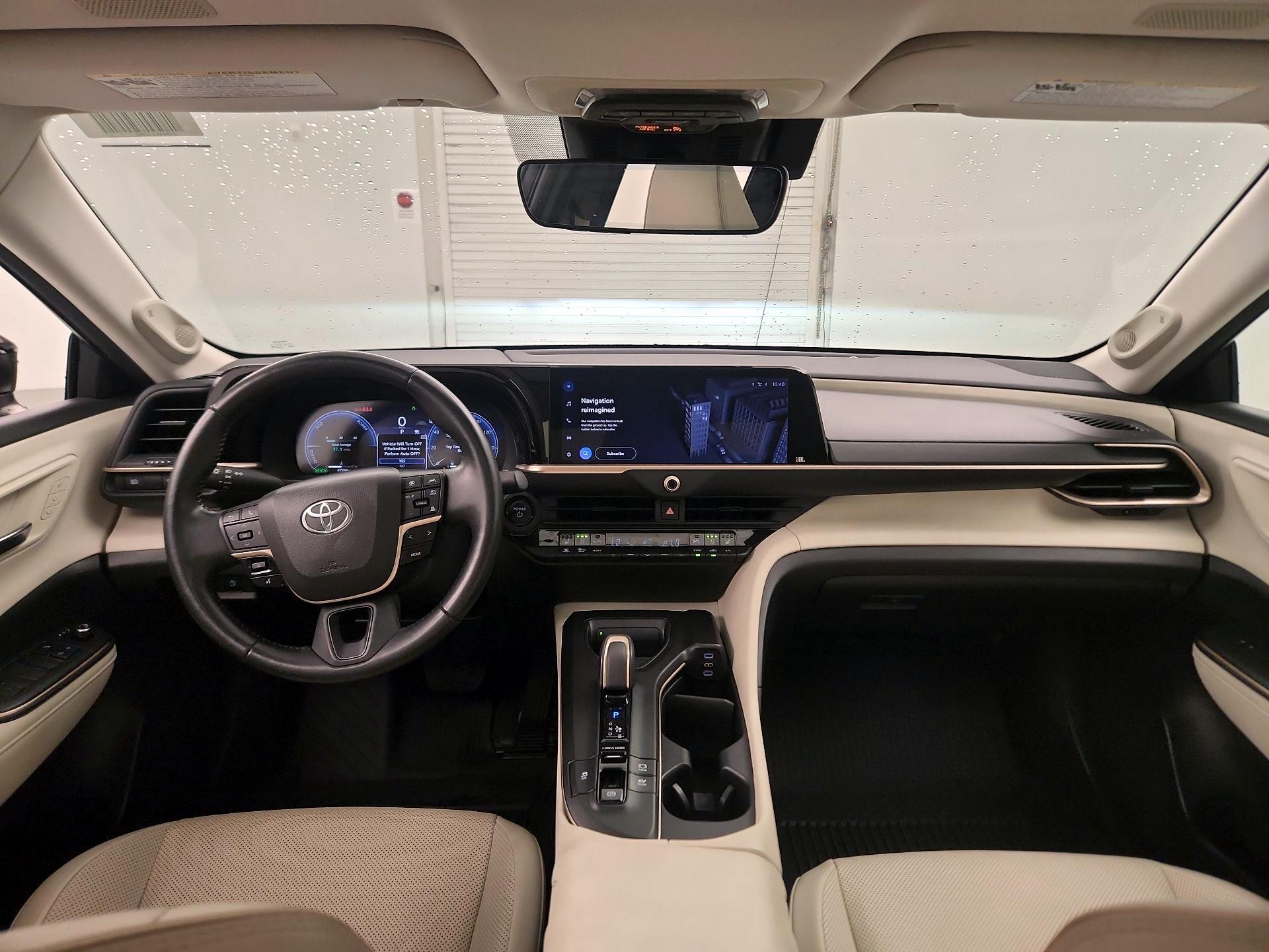 Thumbnail: 2023 Toyota Crown - 9