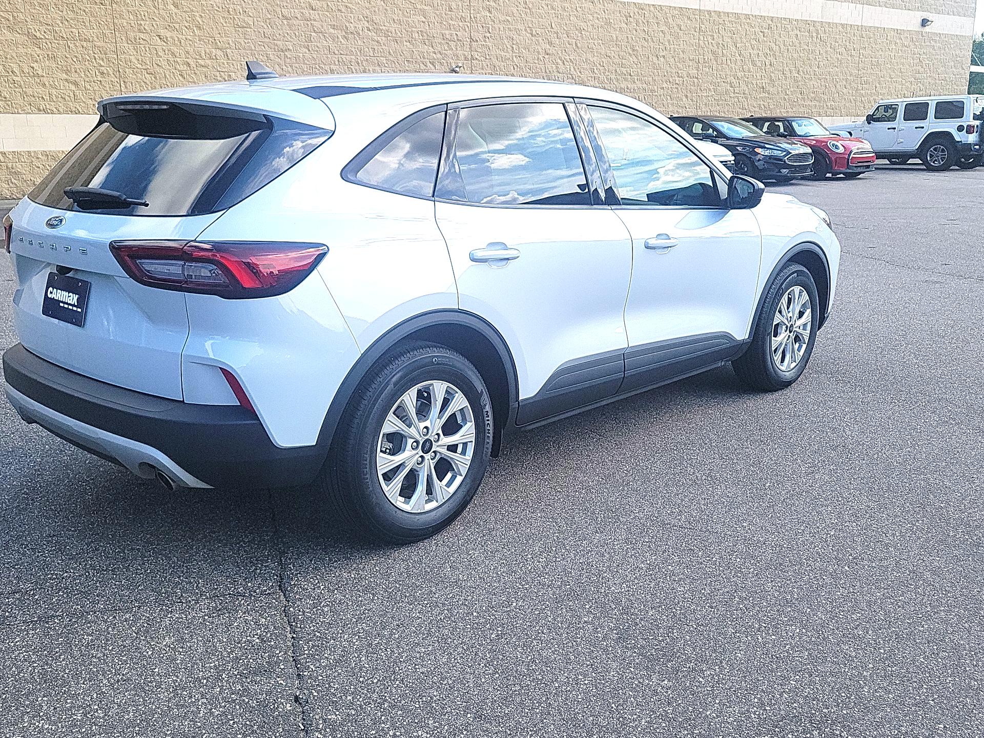 Thumbnail: 2025 Ford Escape - 5