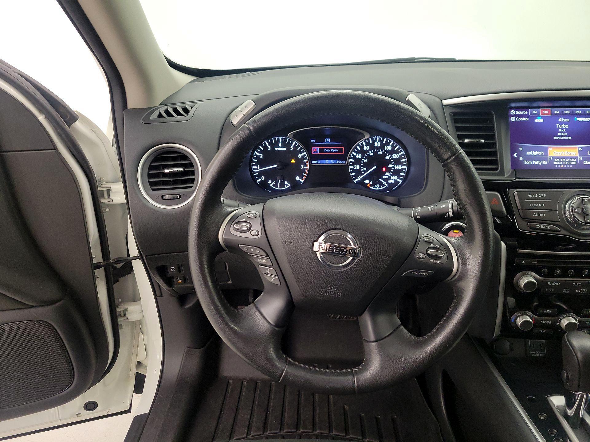 Thumbnail: 2020 Nissan Pathfinder - 10