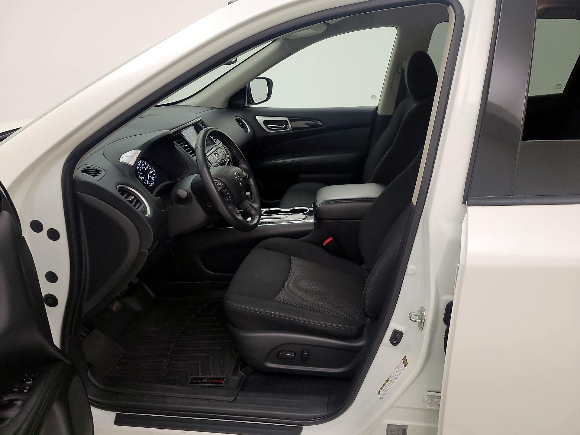Thumbnail: 2020 Nissan Pathfinder - 11