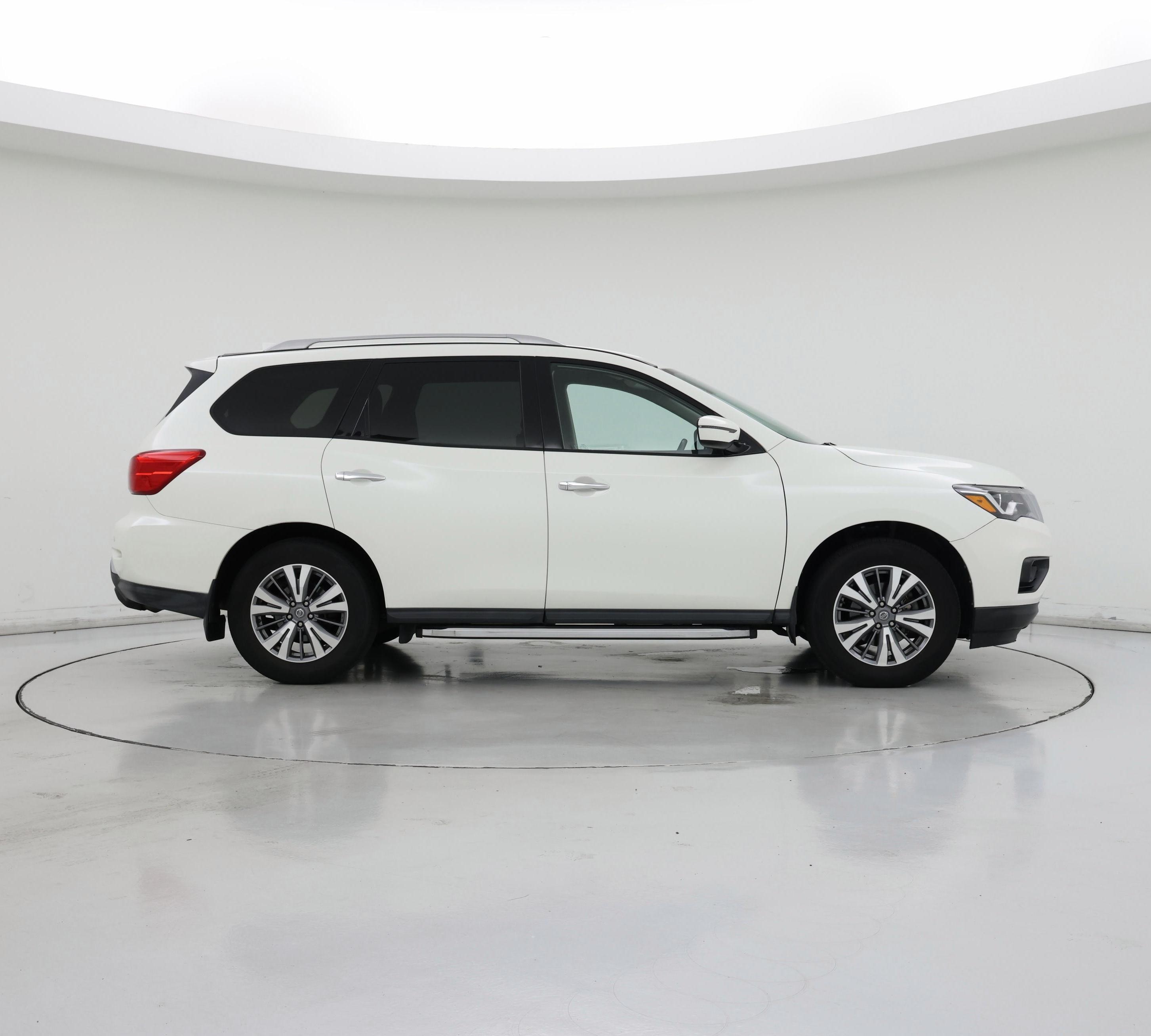 Thumbnail: 2020 Nissan Pathfinder - 7