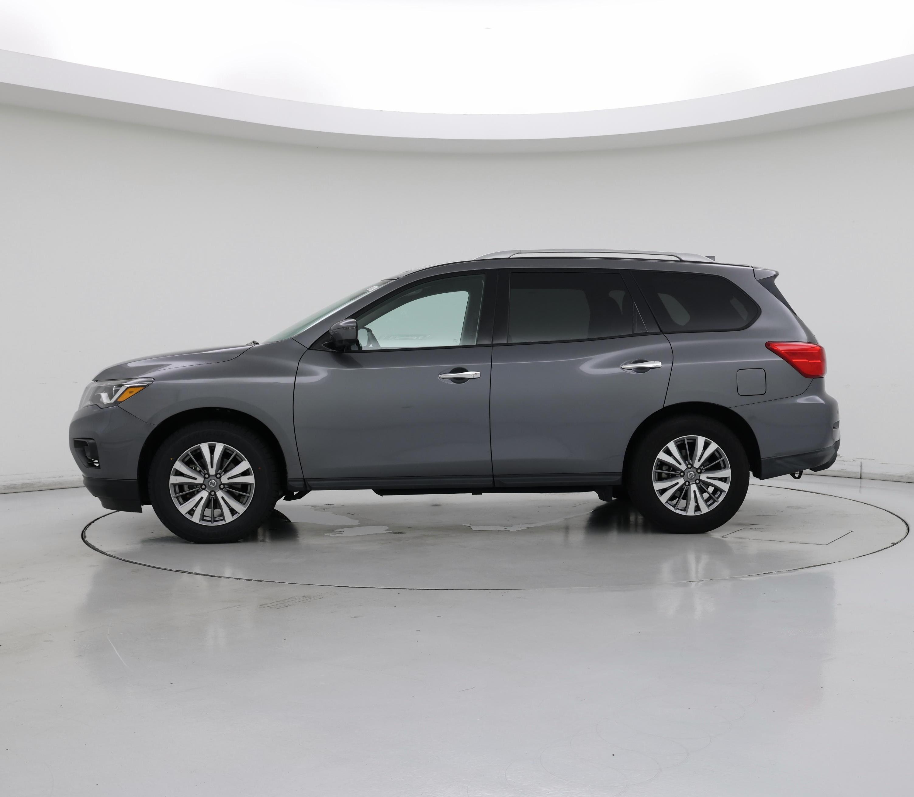 Thumbnail: 2019 Nissan Pathfinder - 3