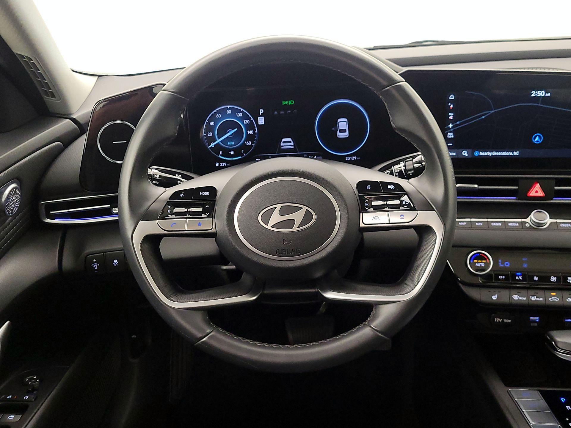 Thumbnail: 2025 Hyundai Elantra - 10