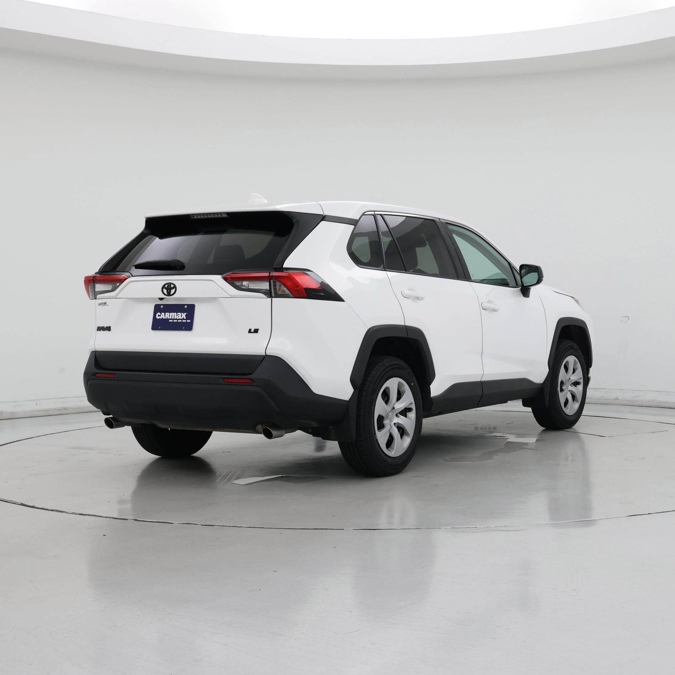 Thumbnail: 2024 Toyota RAV4 - 8