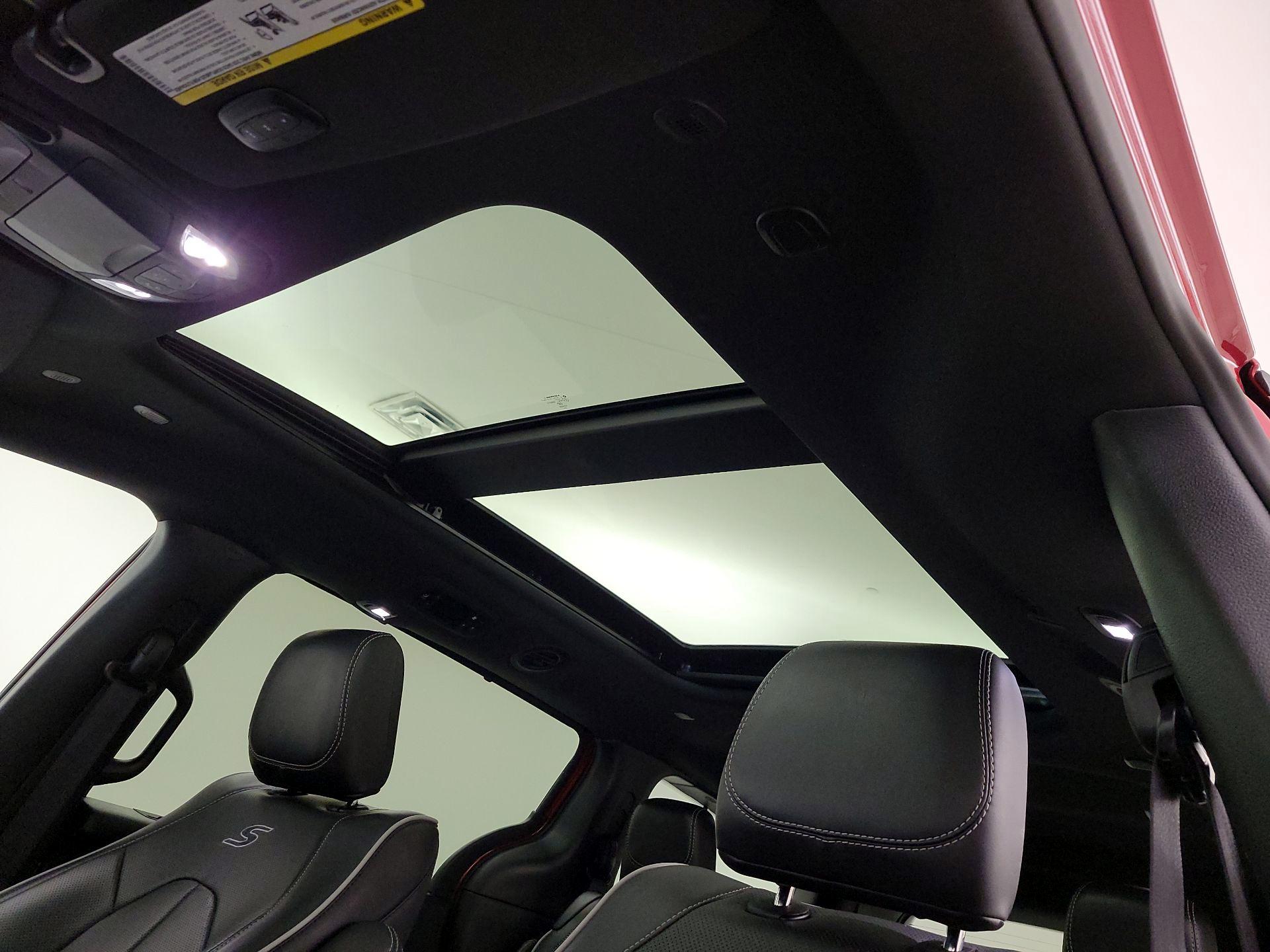 Thumbnail: 2025 Chrysler Pacifica - 20