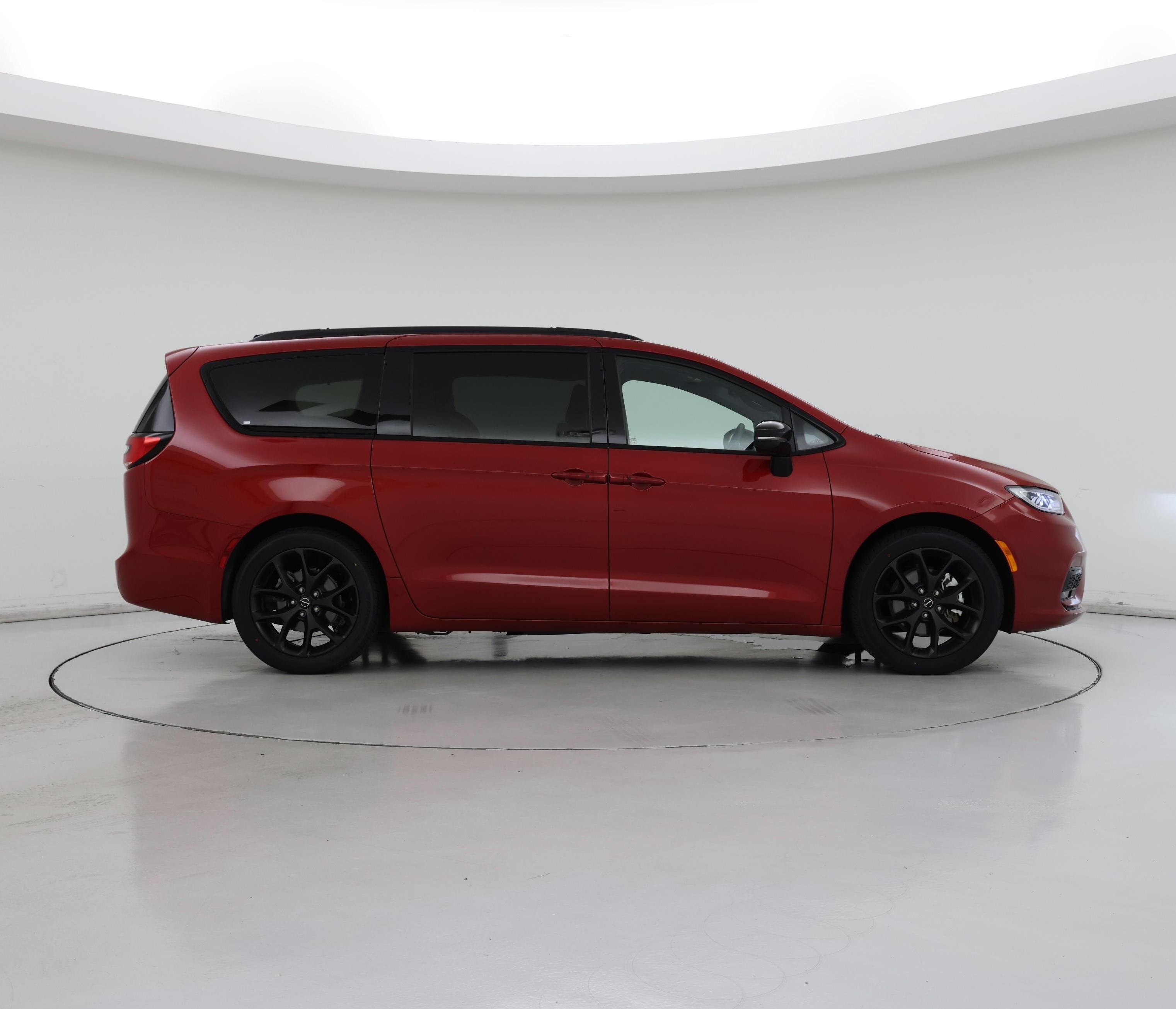 Thumbnail: 2025 Chrysler Pacifica - 7