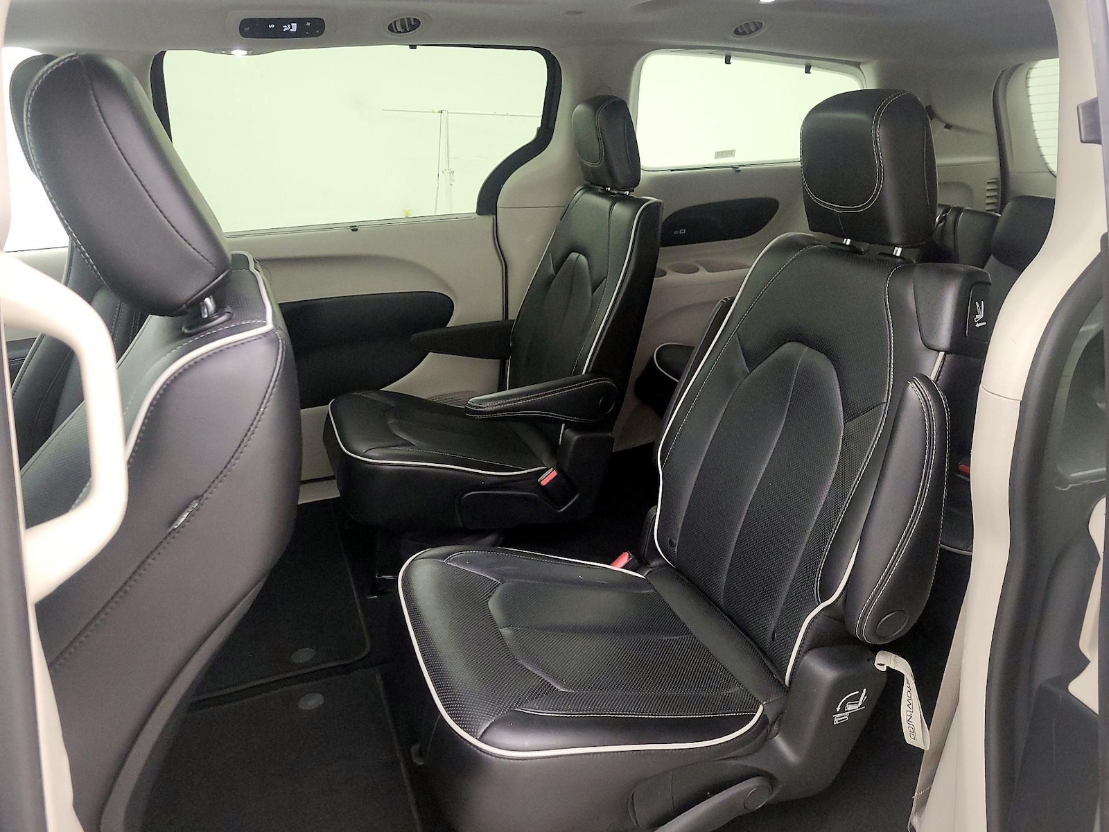 2023 Chrysler Pacifica Limited - Photo 22