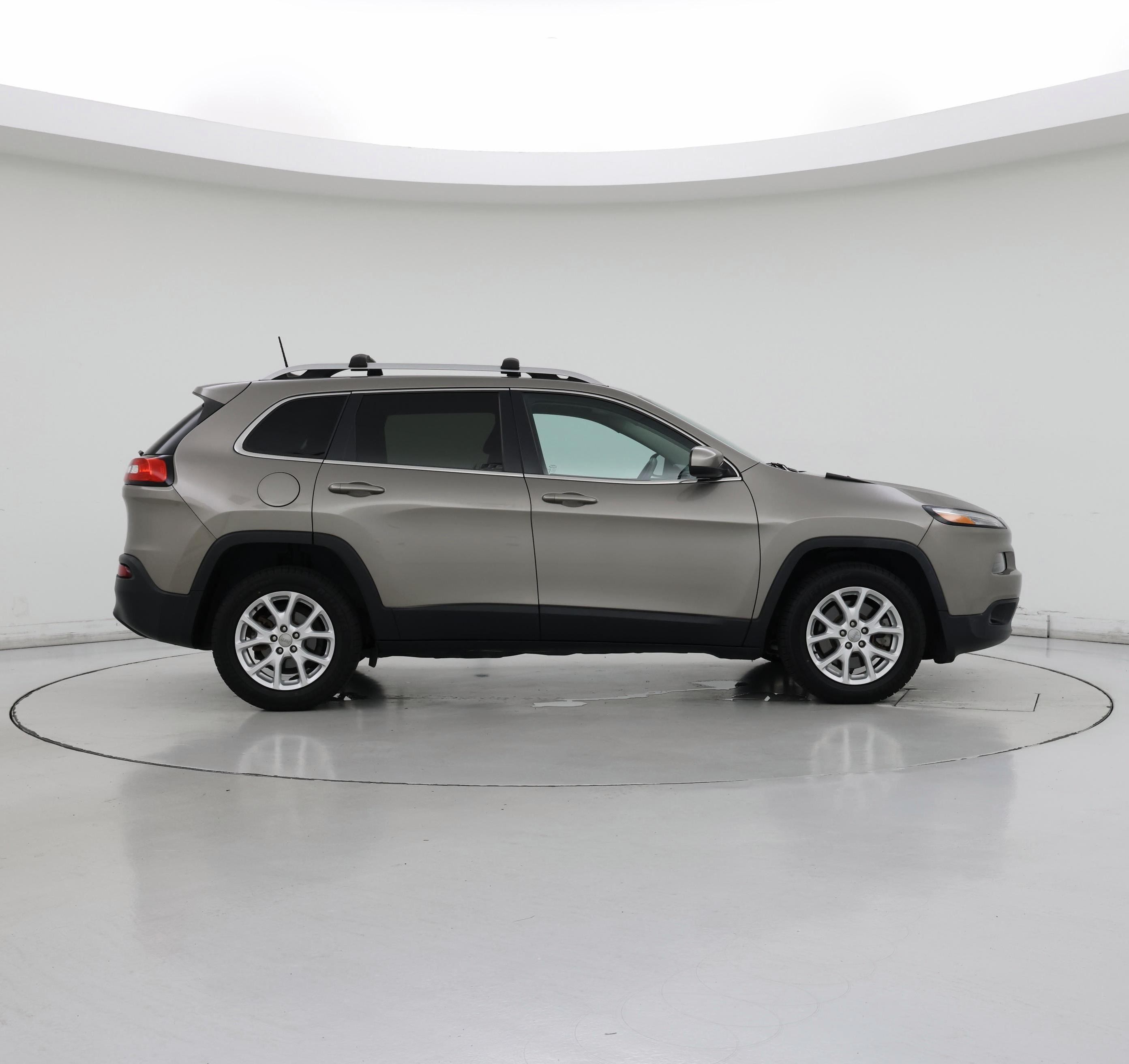 Thumbnail: 2018 Jeep Cherokee - 7