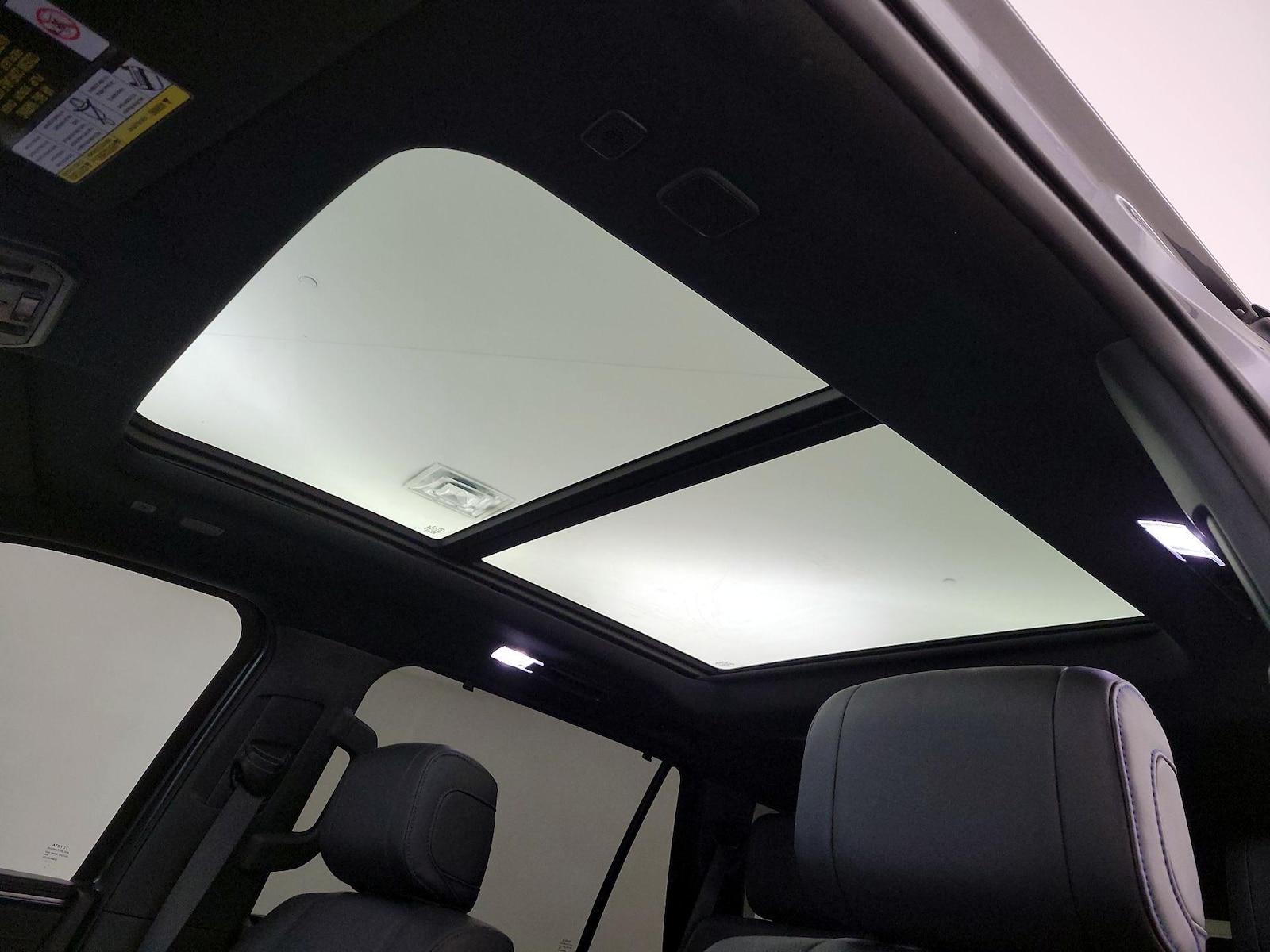 2024 Toyota Sequoia Platinum - Photo 20