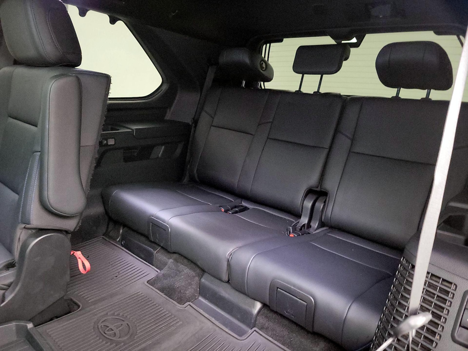 2024 Toyota Sequoia Platinum - Photo 22