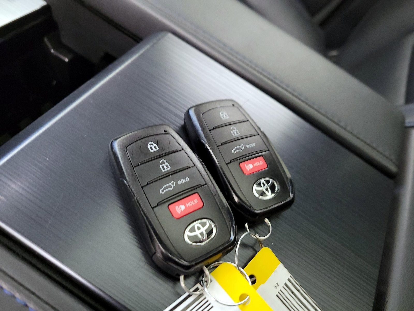 2024 Toyota Sequoia Platinum - Photo 26