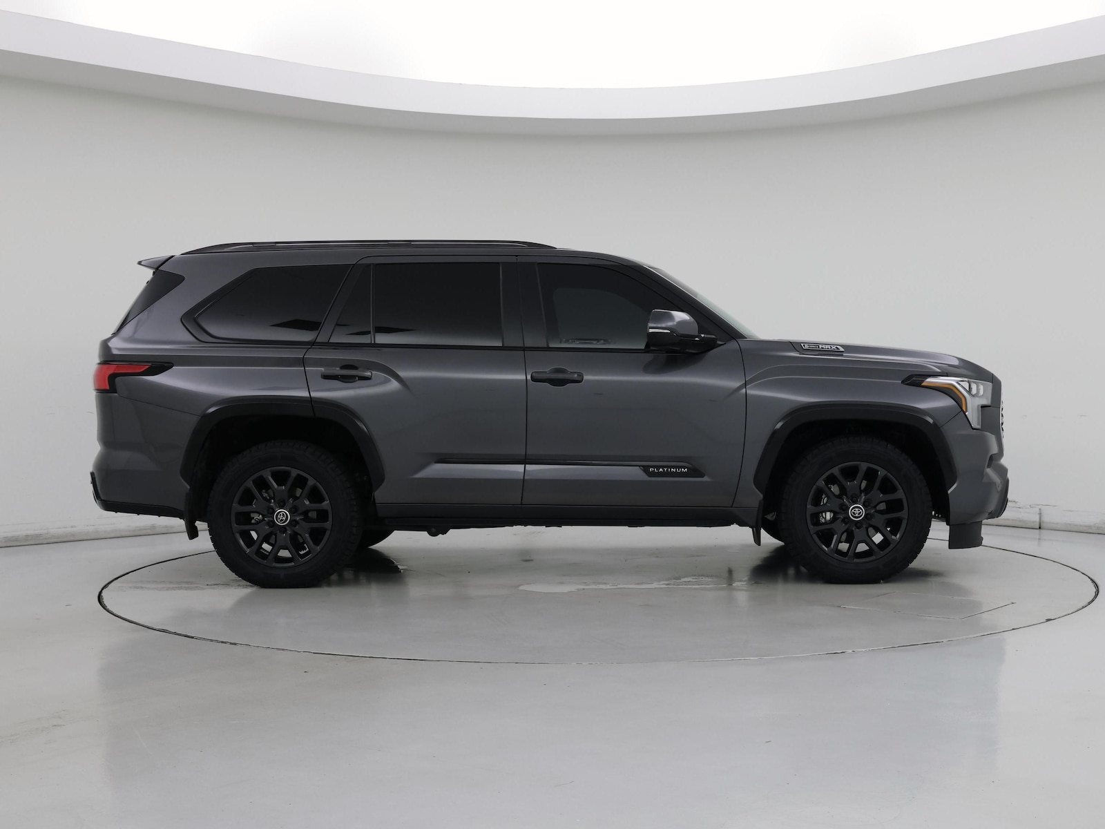 2024 Toyota Sequoia Platinum - Photo 8