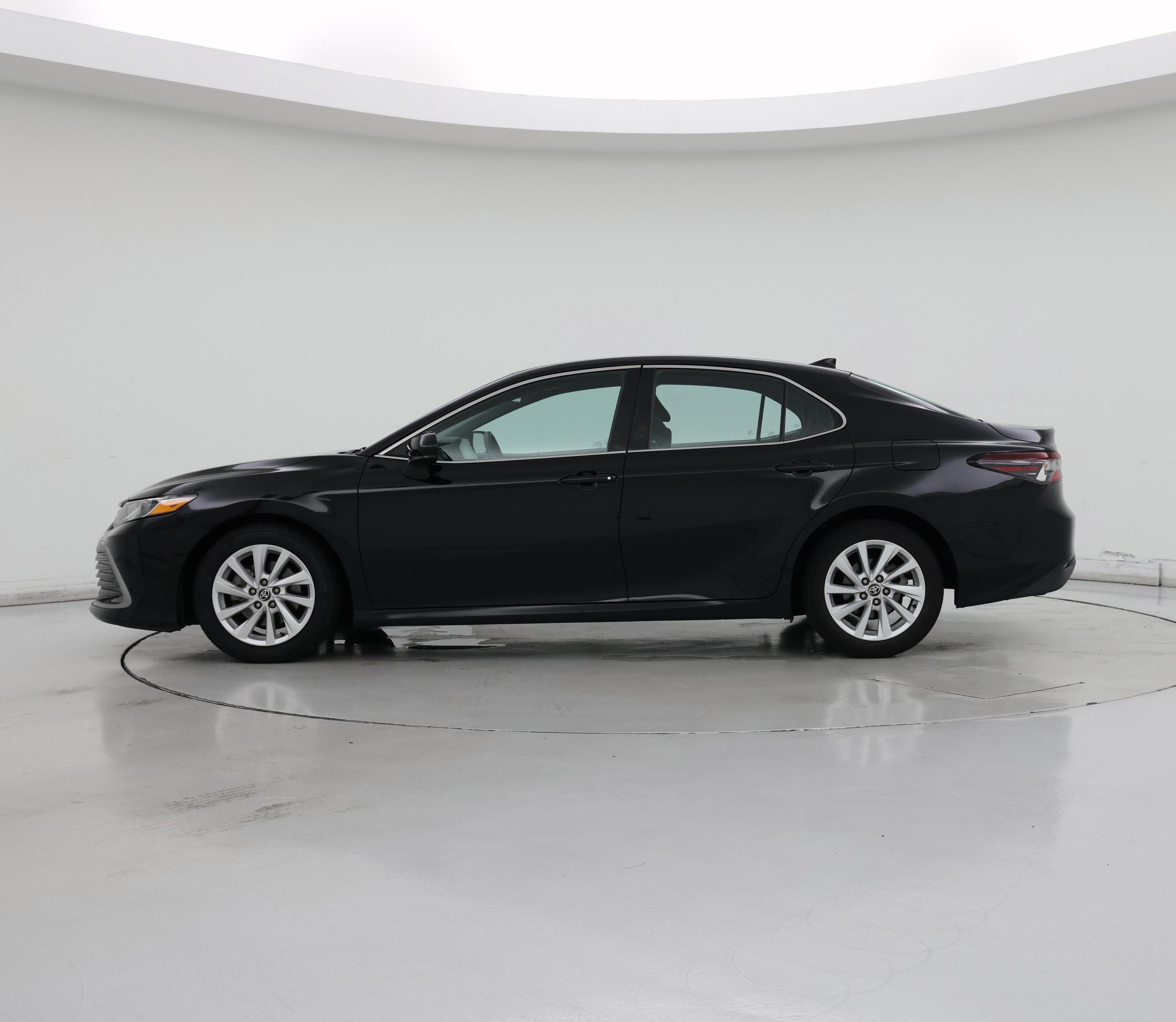 Thumbnail: 2022 Toyota Camry - 3