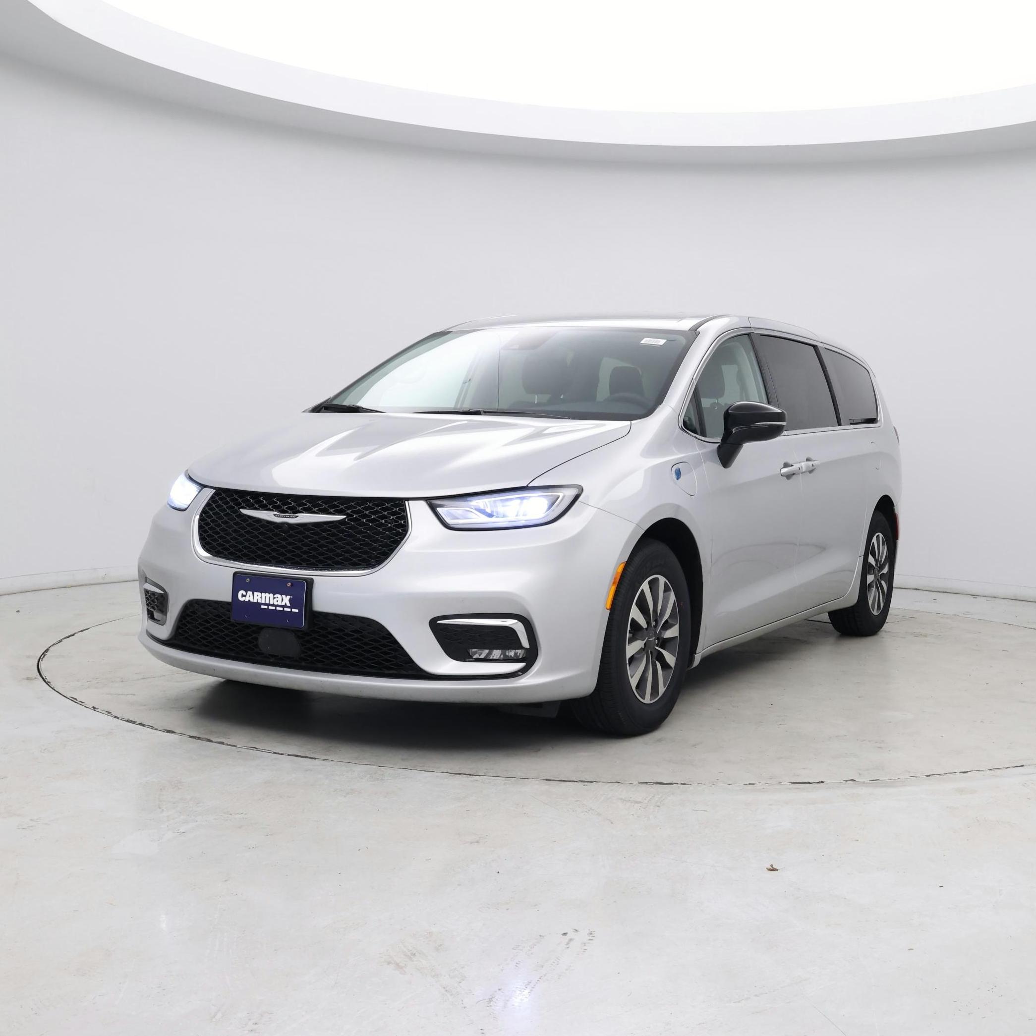 Thumbnail: 2024 Chrysler Pacifica - 4