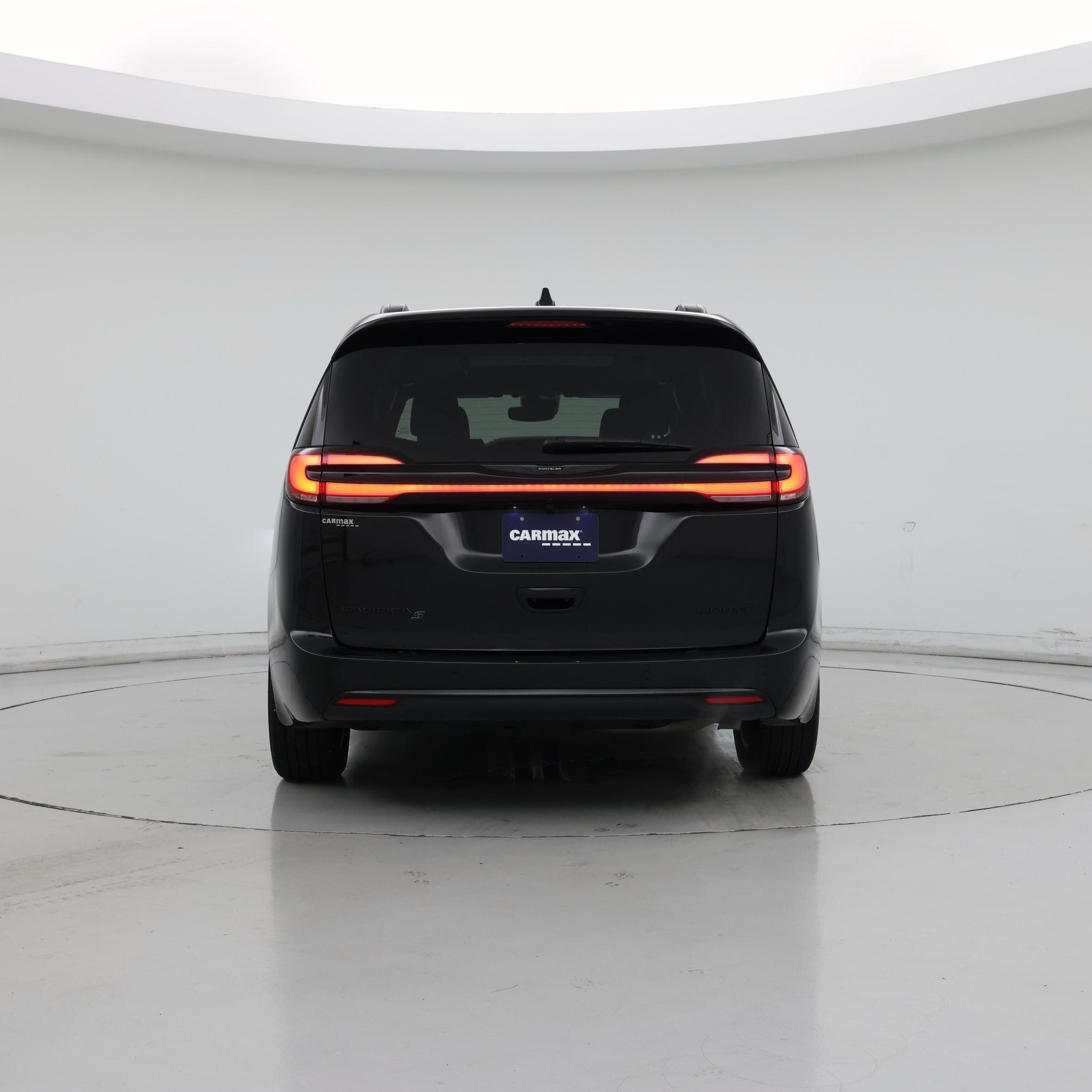 Thumbnail: 2026 Chrysler Pacifica - 6