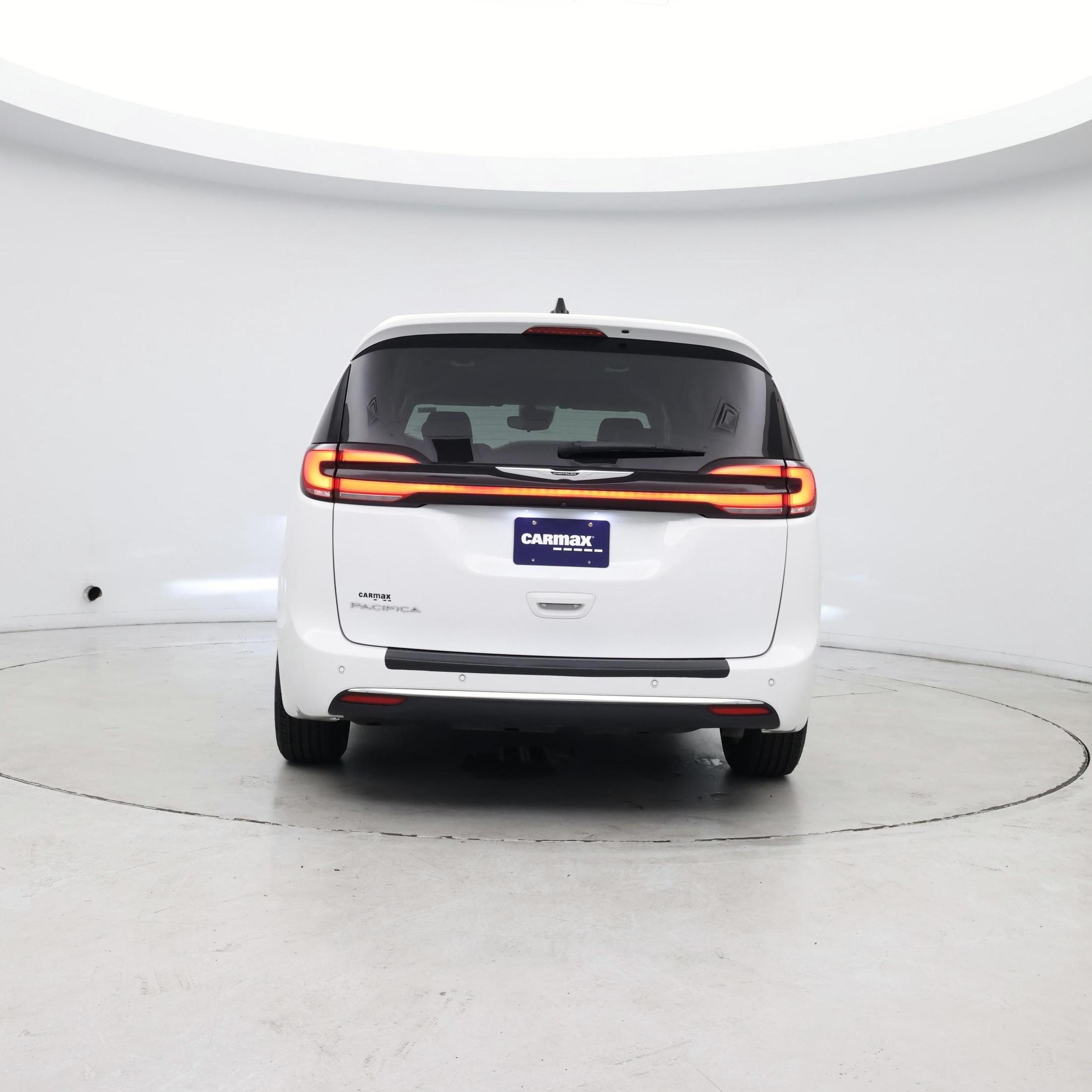Thumbnail: 2024 Chrysler Pacifica - 6