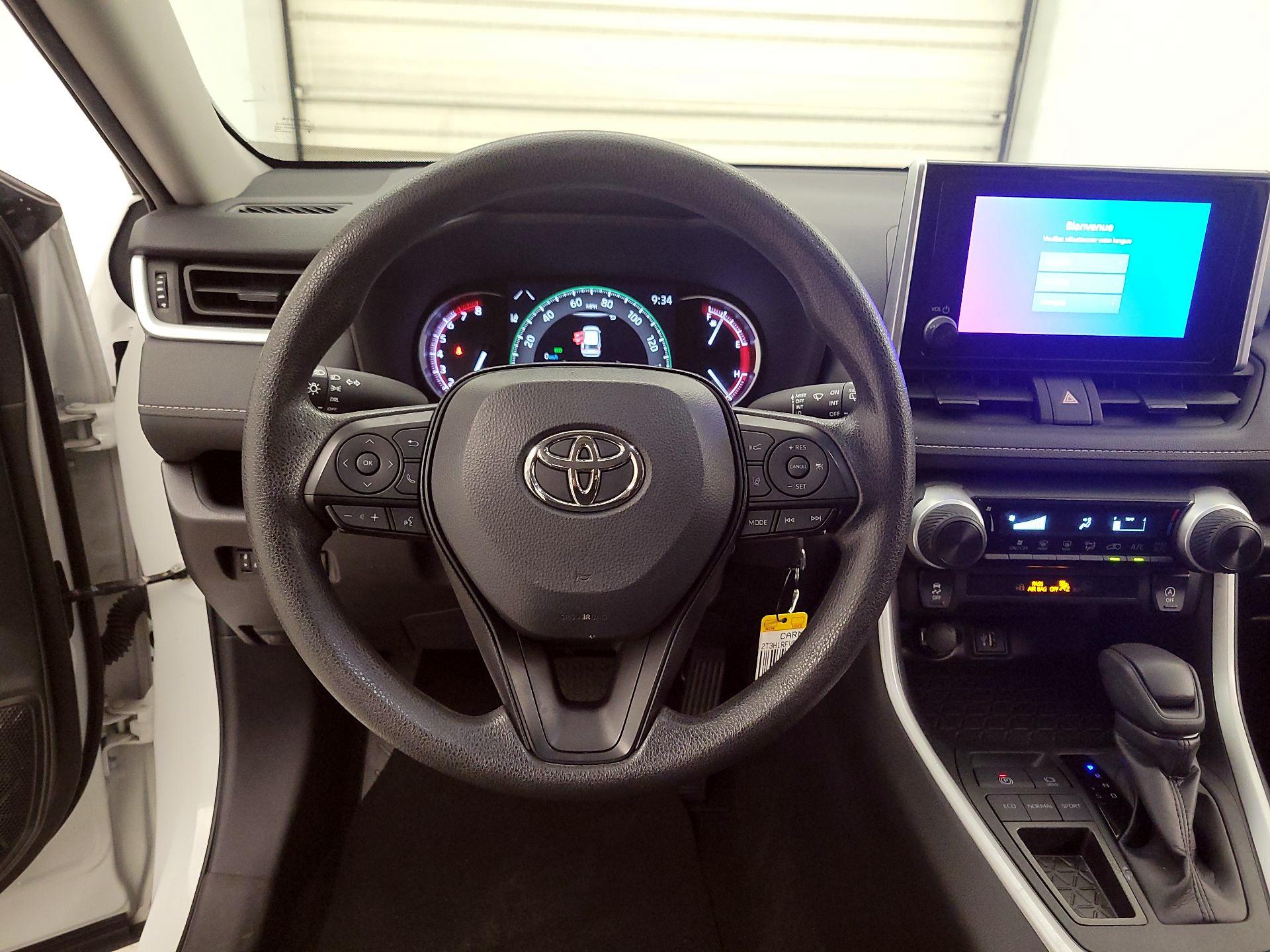 Thumbnail: 2025 Toyota RAV4 - 10