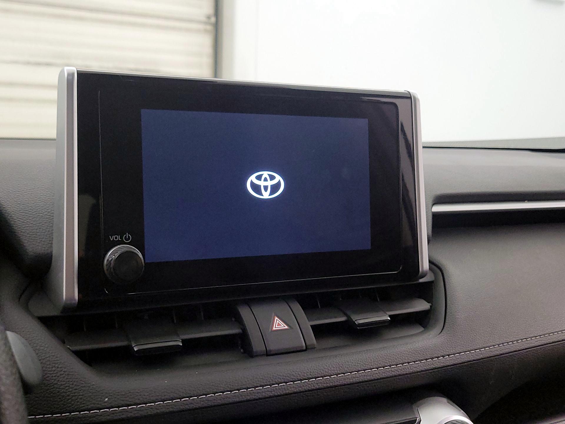 Thumbnail: 2025 Toyota RAV4 - 15