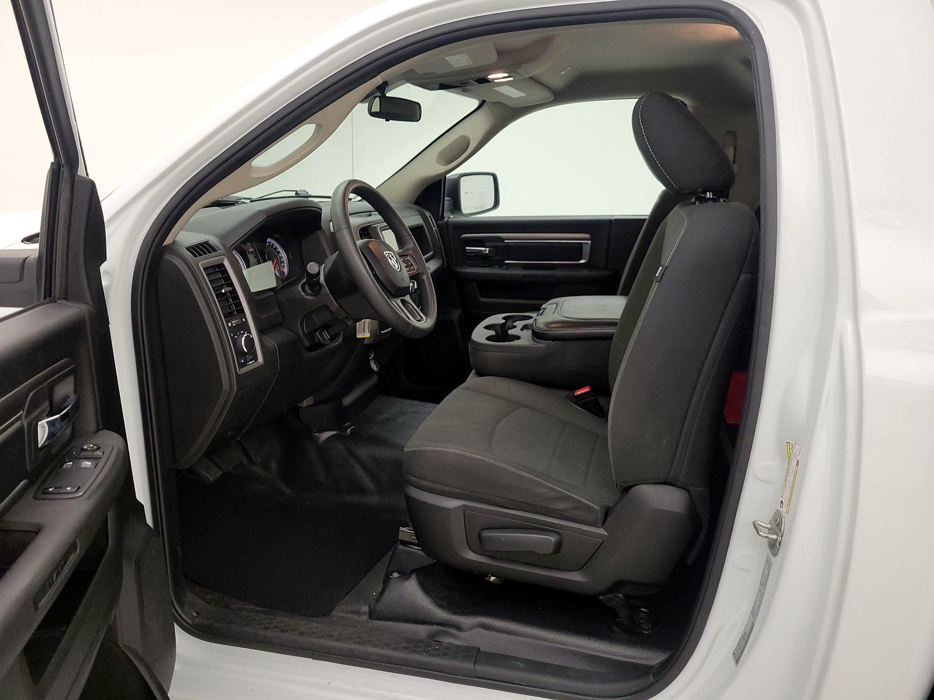 Thumbnail: 2023 RAM 1500 Classic - 11