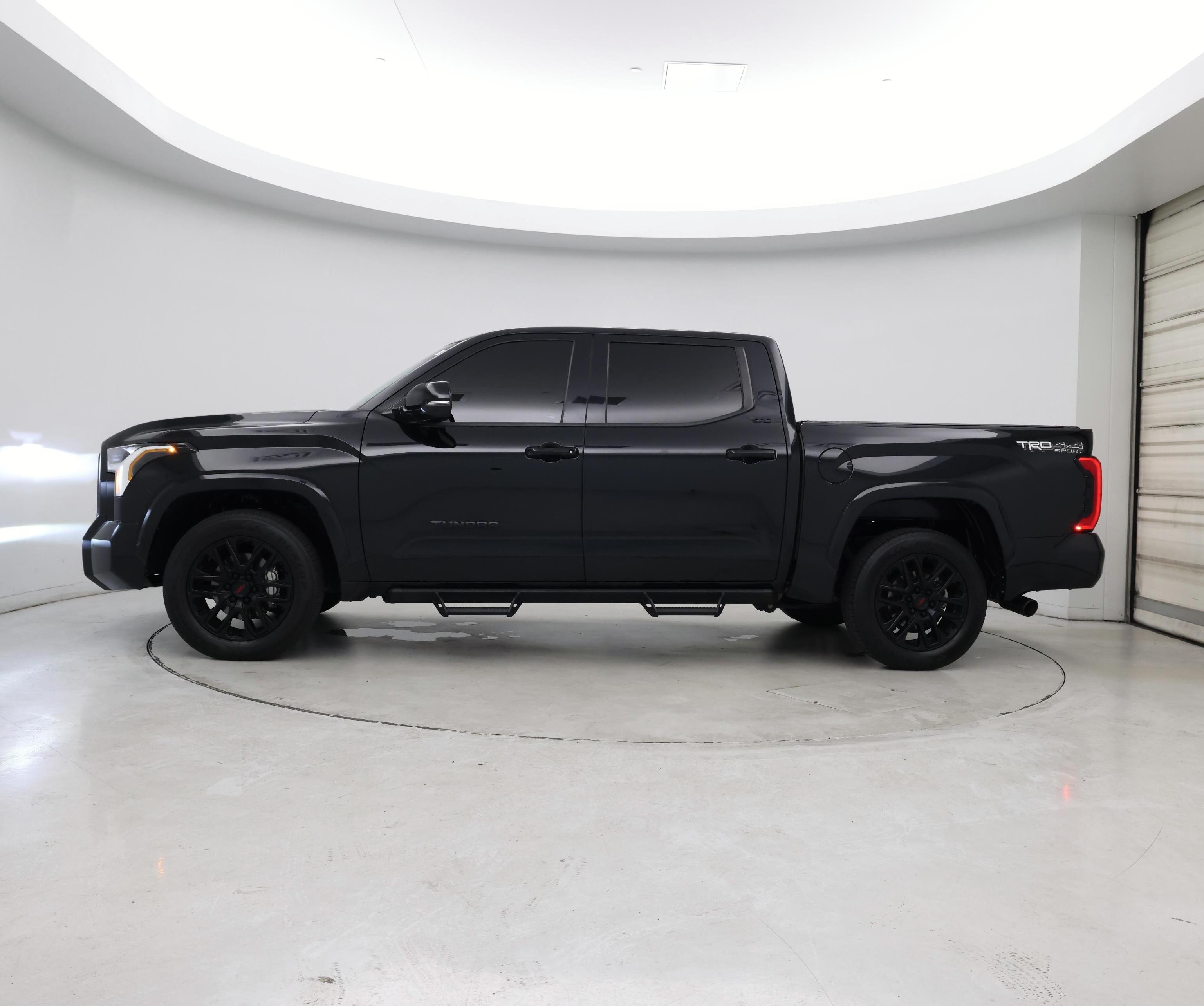Thumbnail: 2023 Toyota Tundra - 3